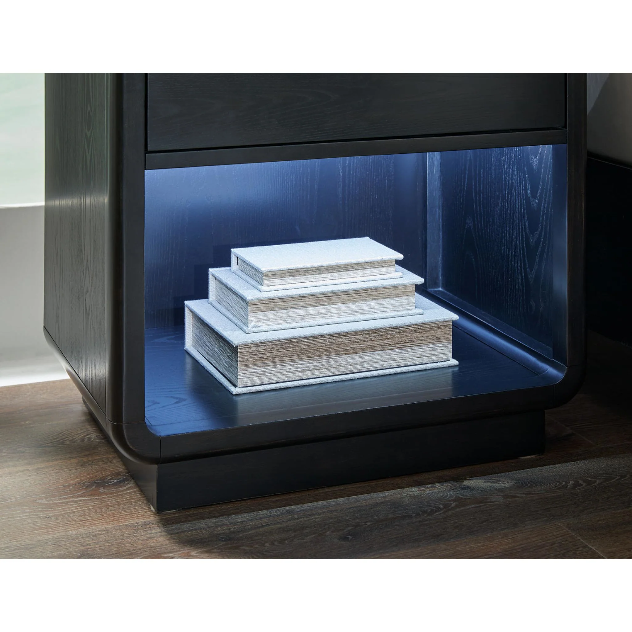 Rowanbeck Nightstand - Image 6