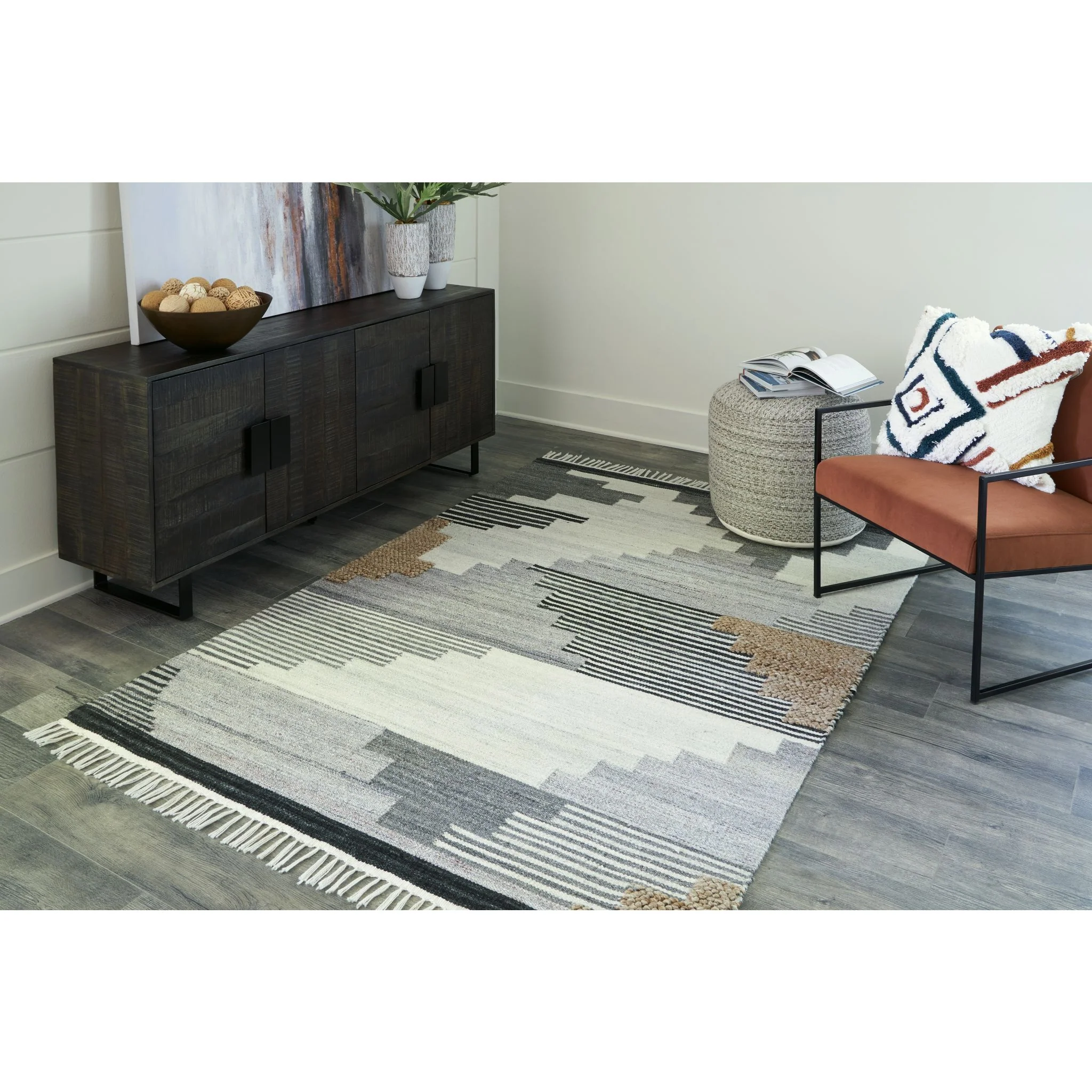 Roxsburg Area Rug - Image 2