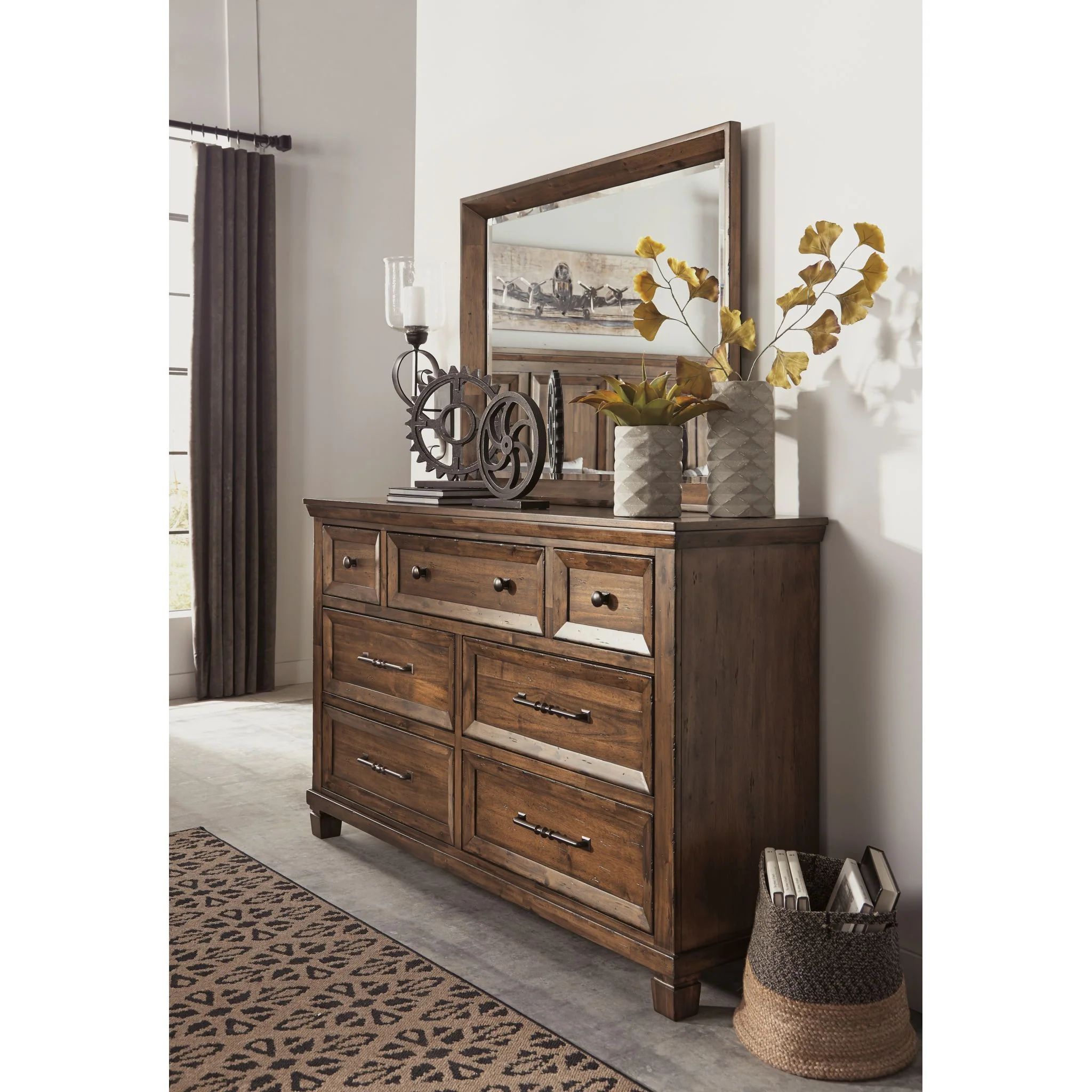 Royard- EXCLUSIVE Dresser and Mirror - Image 2