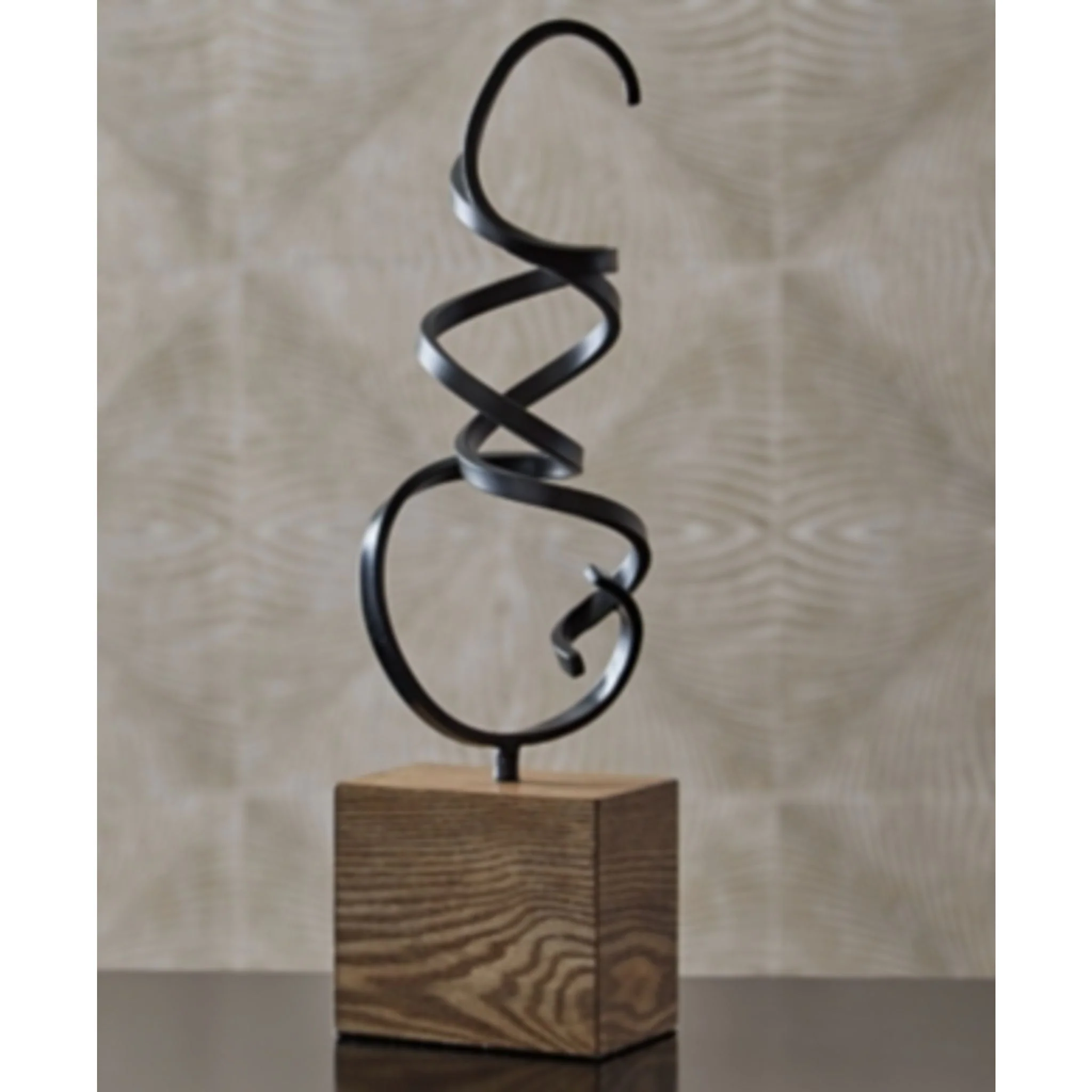 Ruthland Sculpture - Image 6