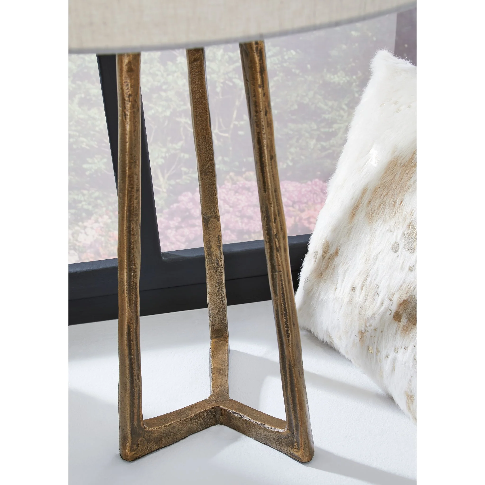 Ryandale Table Lamp (Single) - Image 3