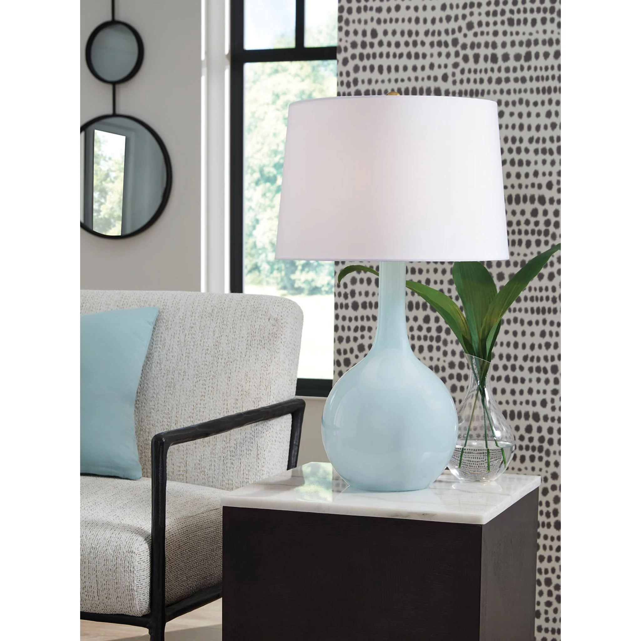 Rylanton Table Lamp - Image 2