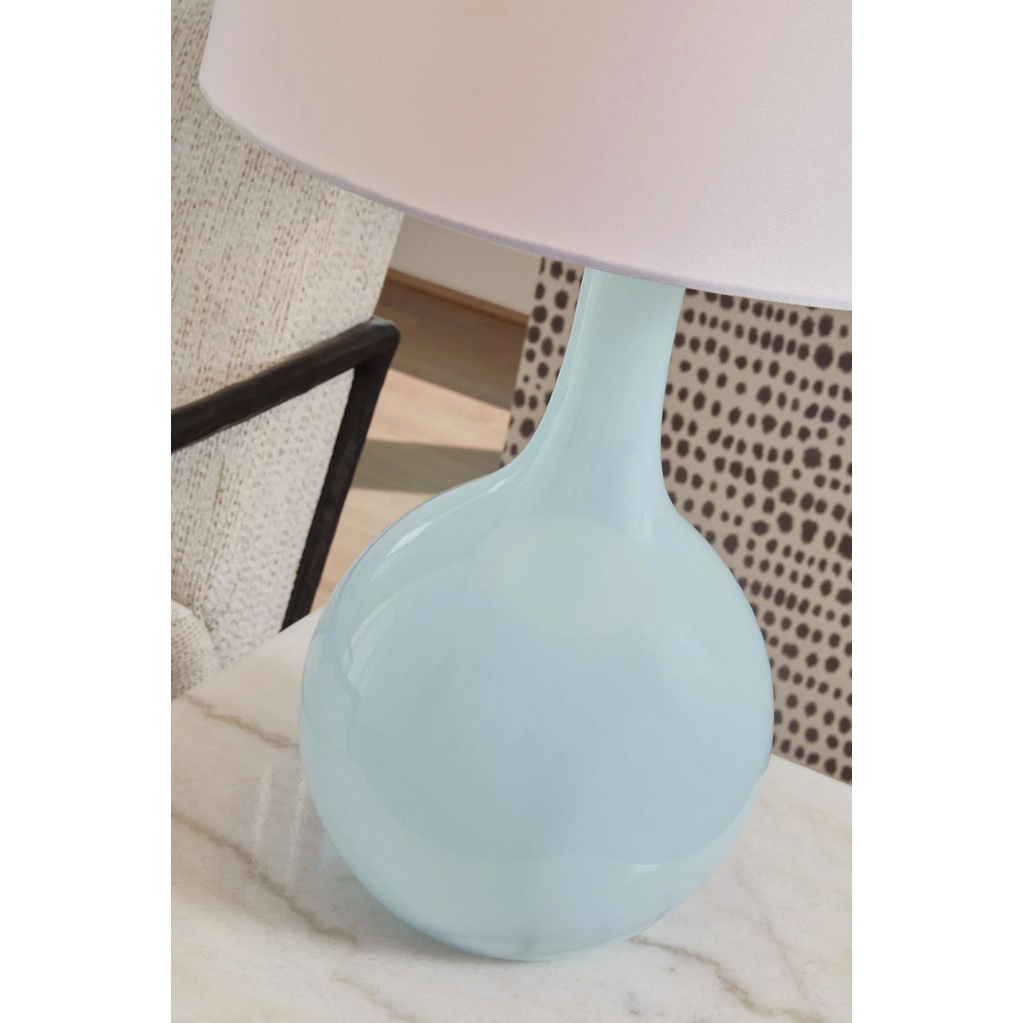 Rylanton Table Lamp - Image 4