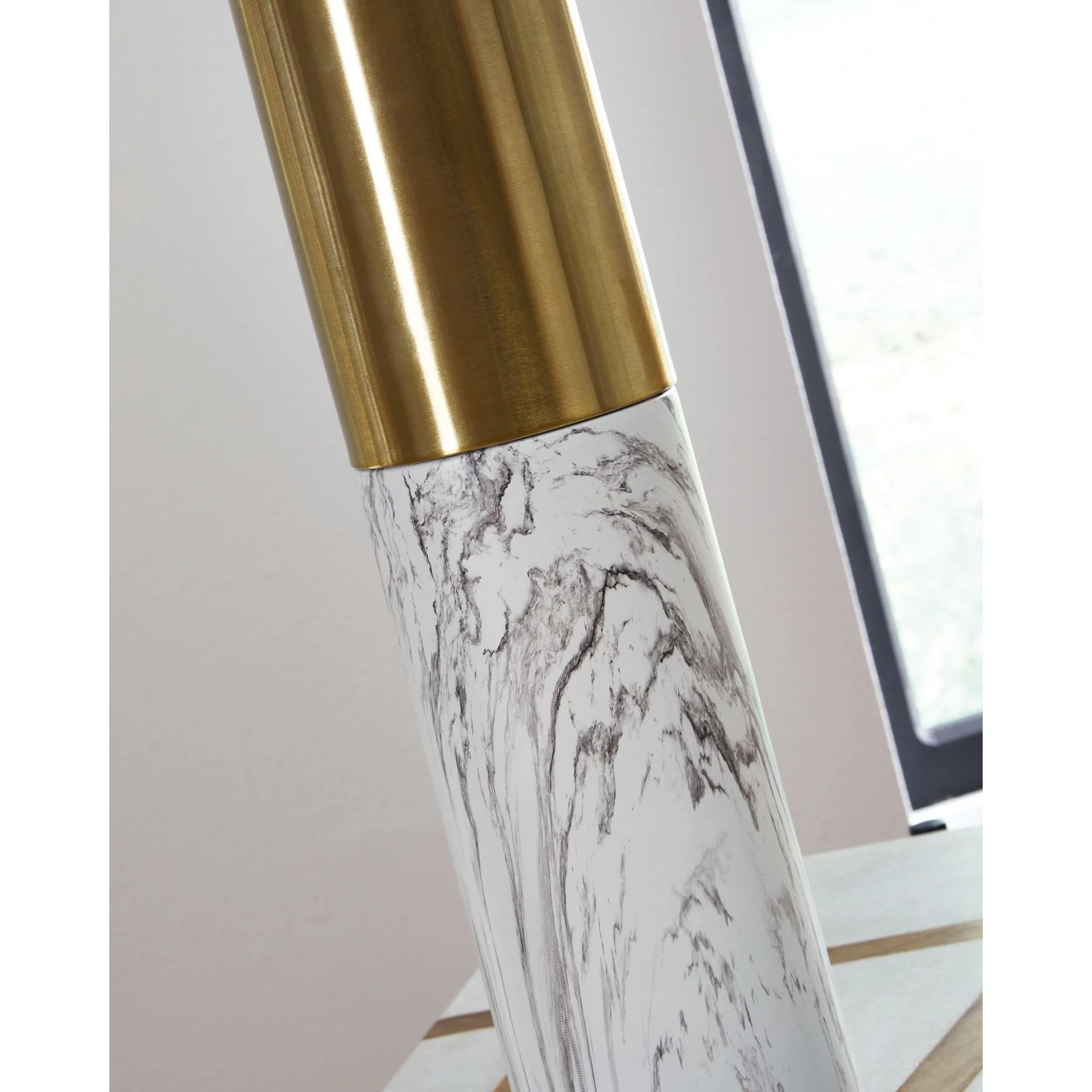 Samney Table Lamp (Pair) - Image 4