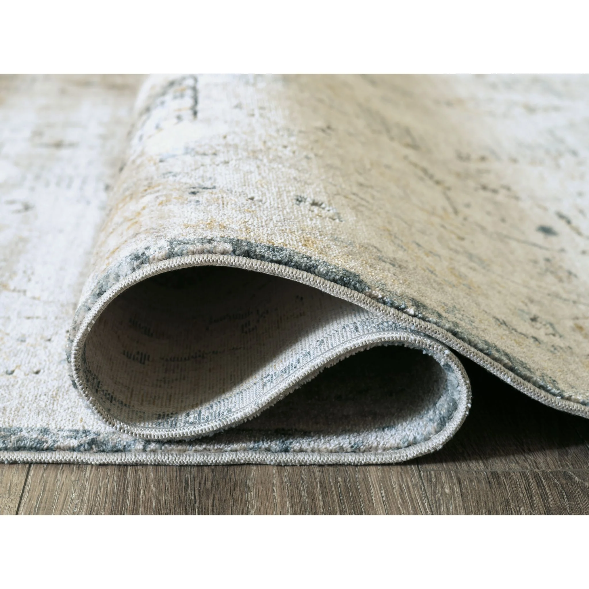 Saraland Area Rug - Image 4