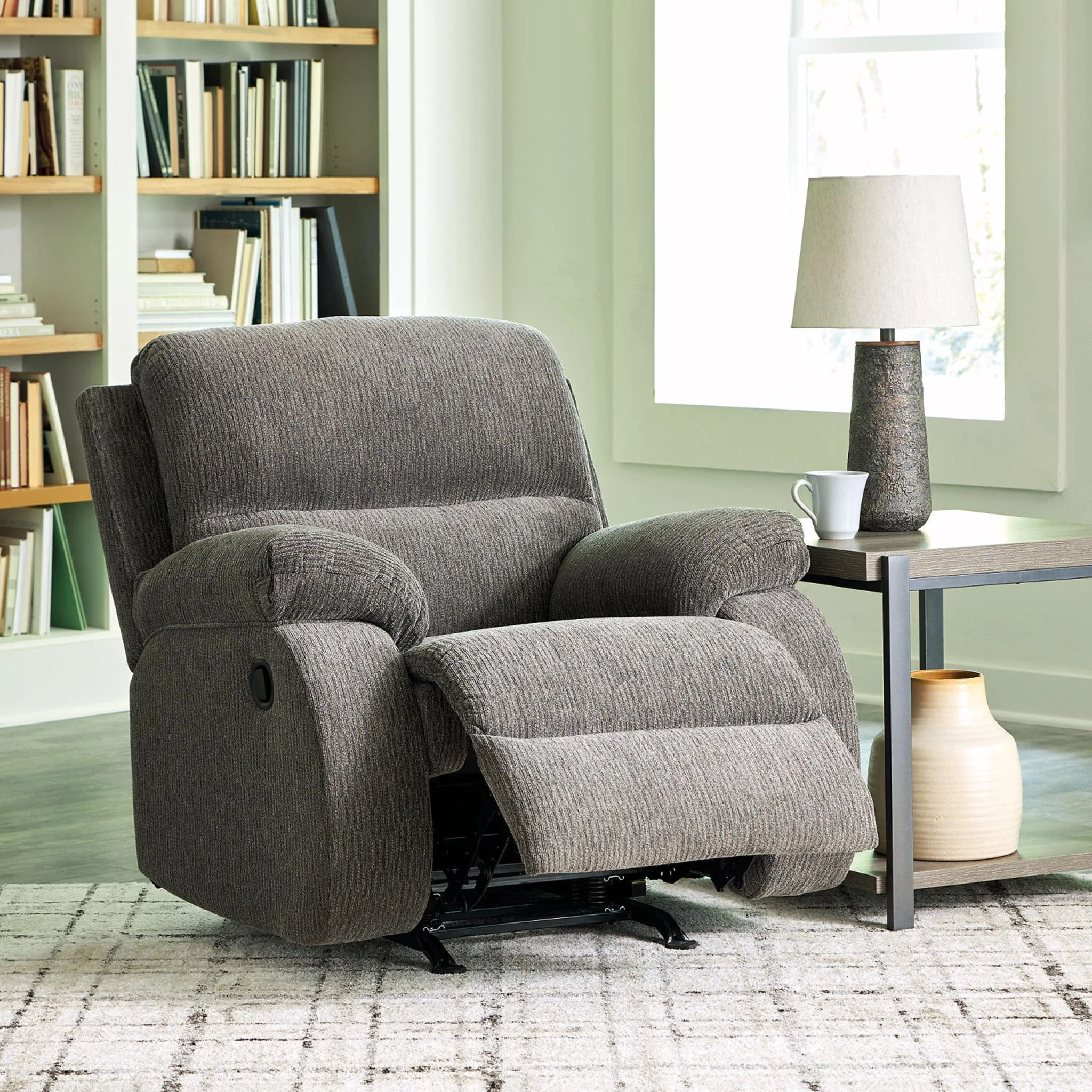 Scranto Recliner - Image 6