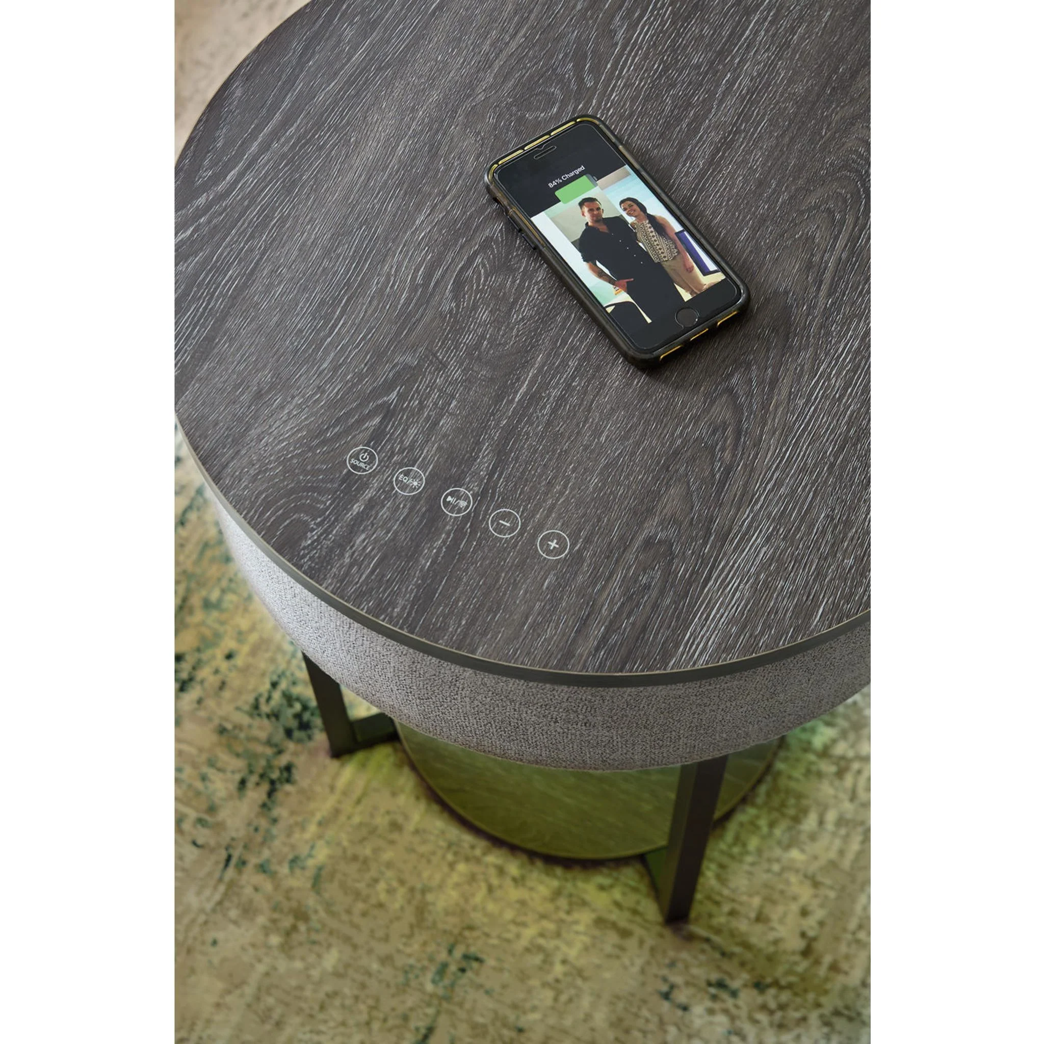 Sethlen Accent Table - Image 10