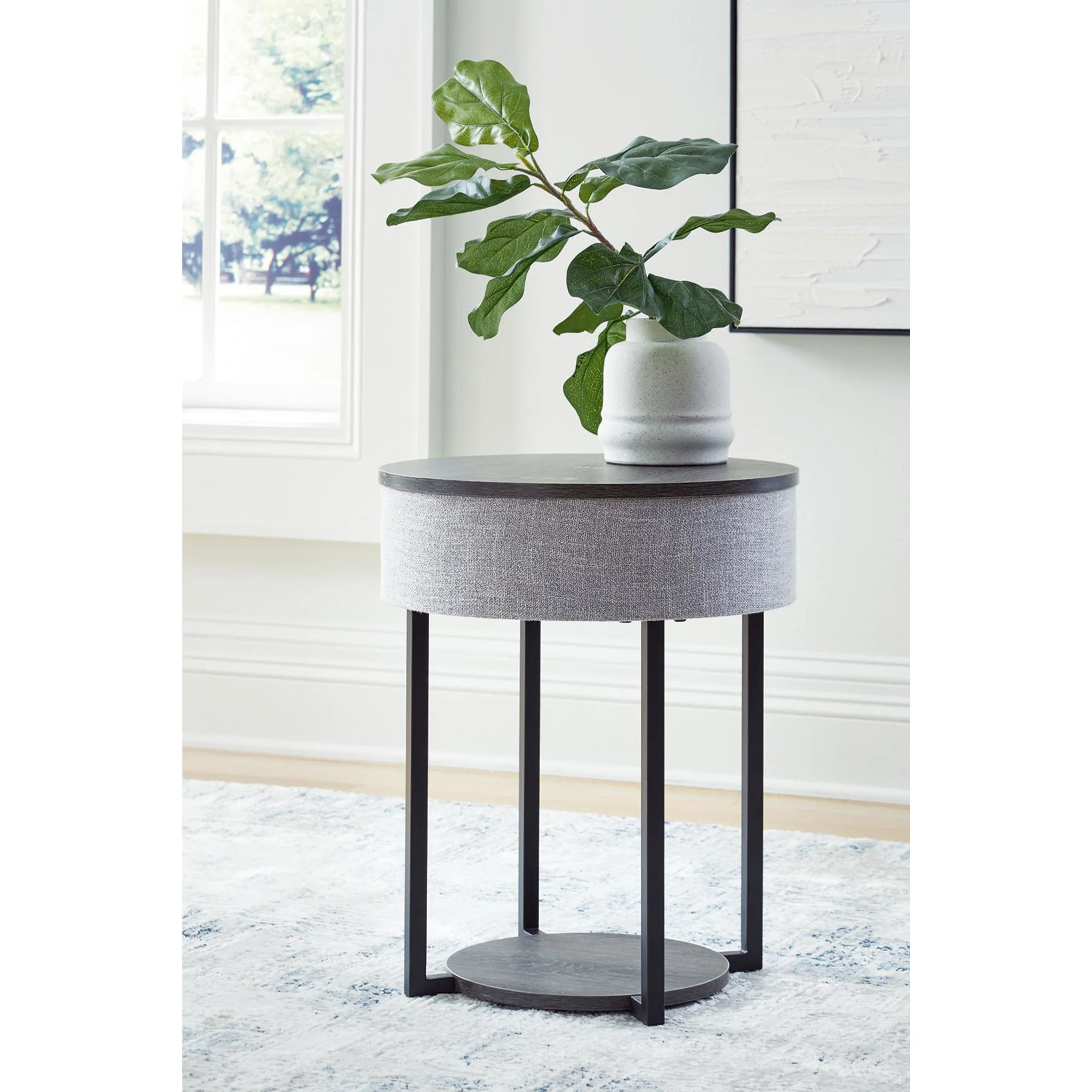 Sethlen Accent Table - Image 12