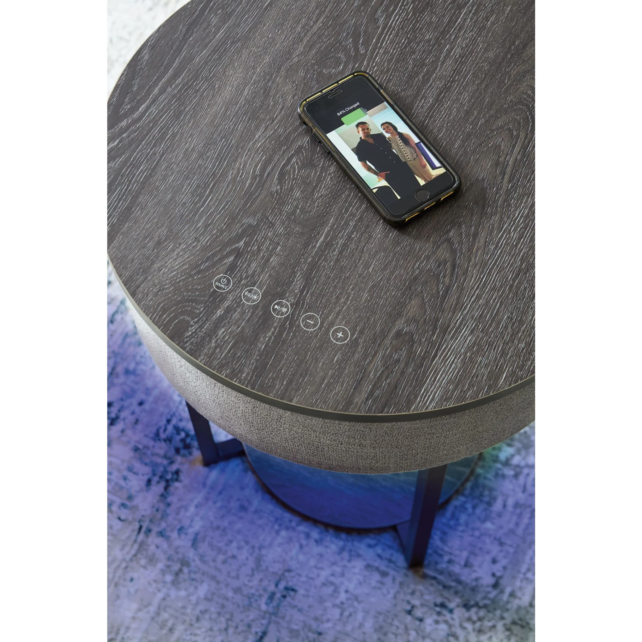 Sethlen Accent Table - Image 3