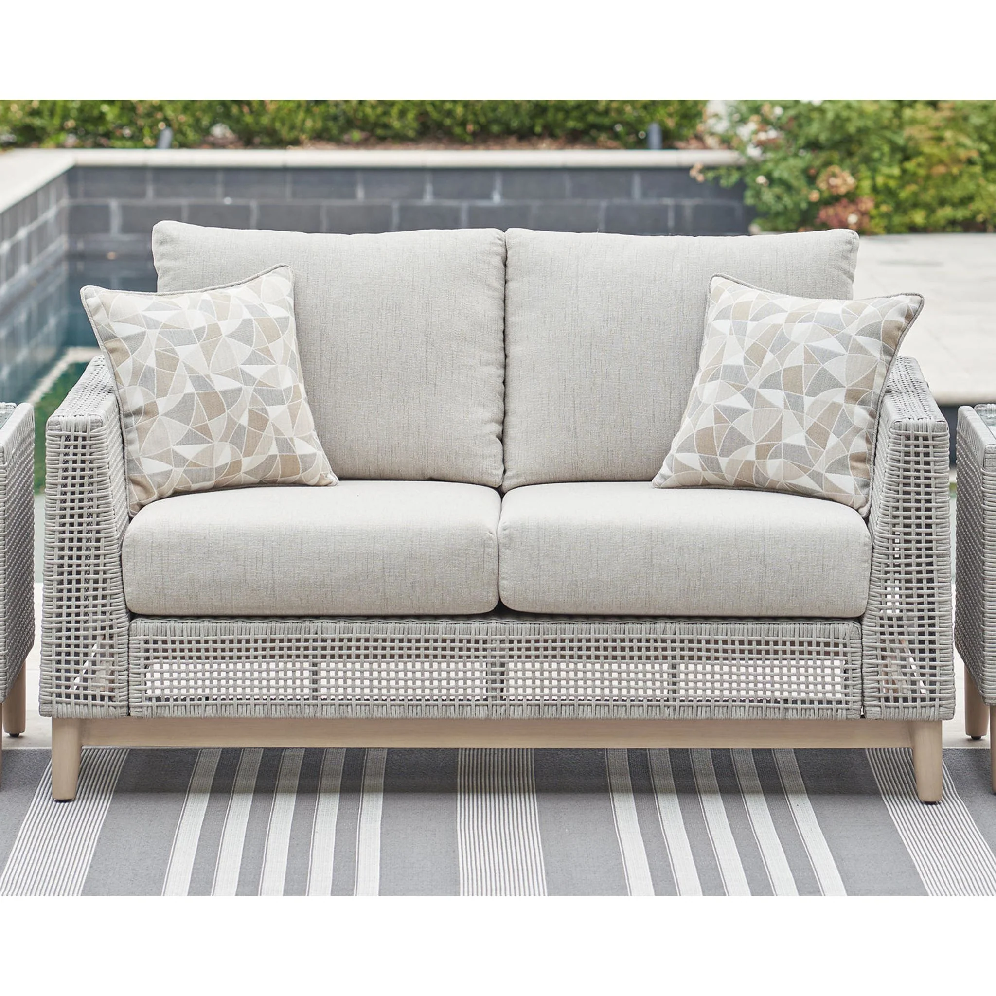 Seton Creek 2 Piece Outdoor Seating - Image 2
