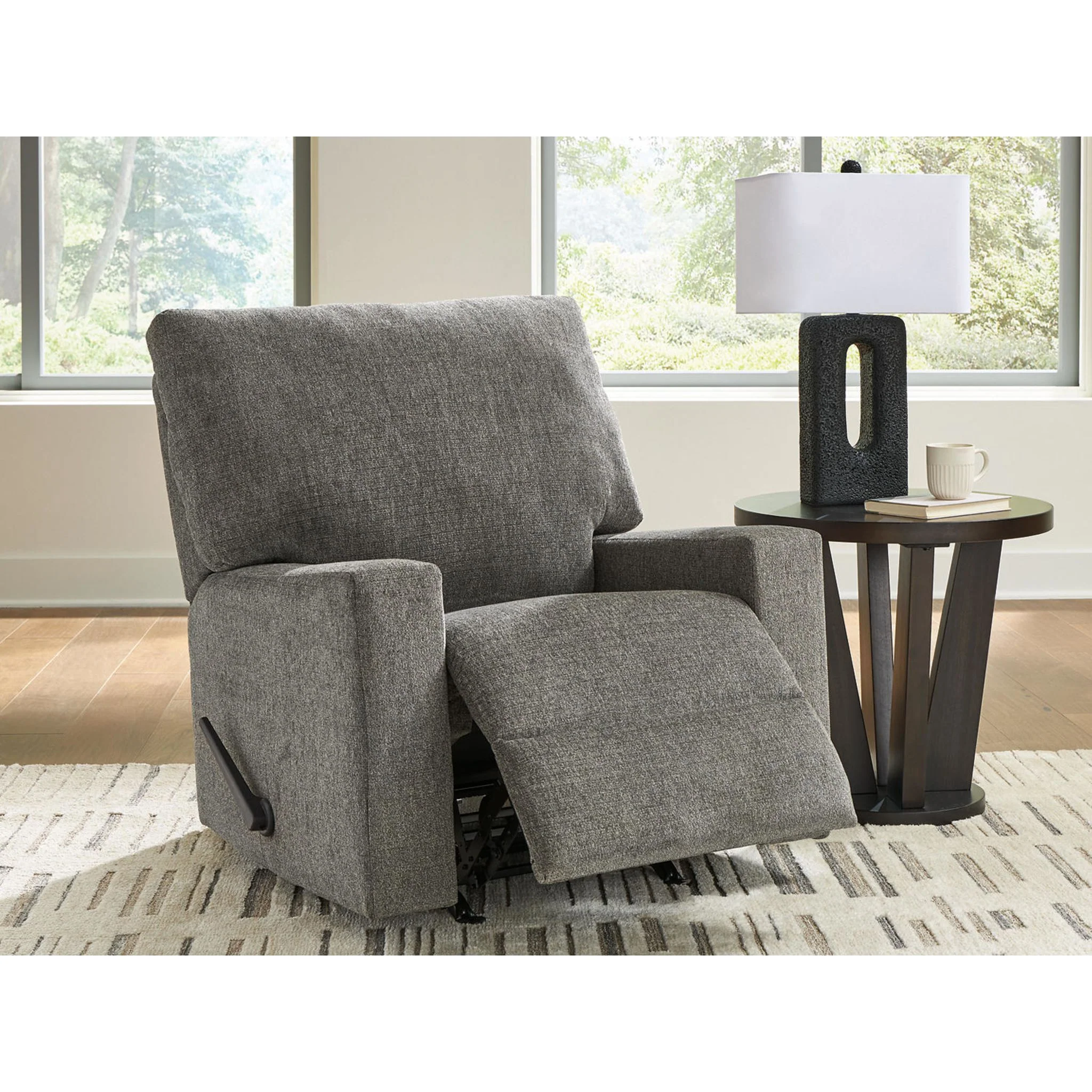 Newellen Recliner - Image 4