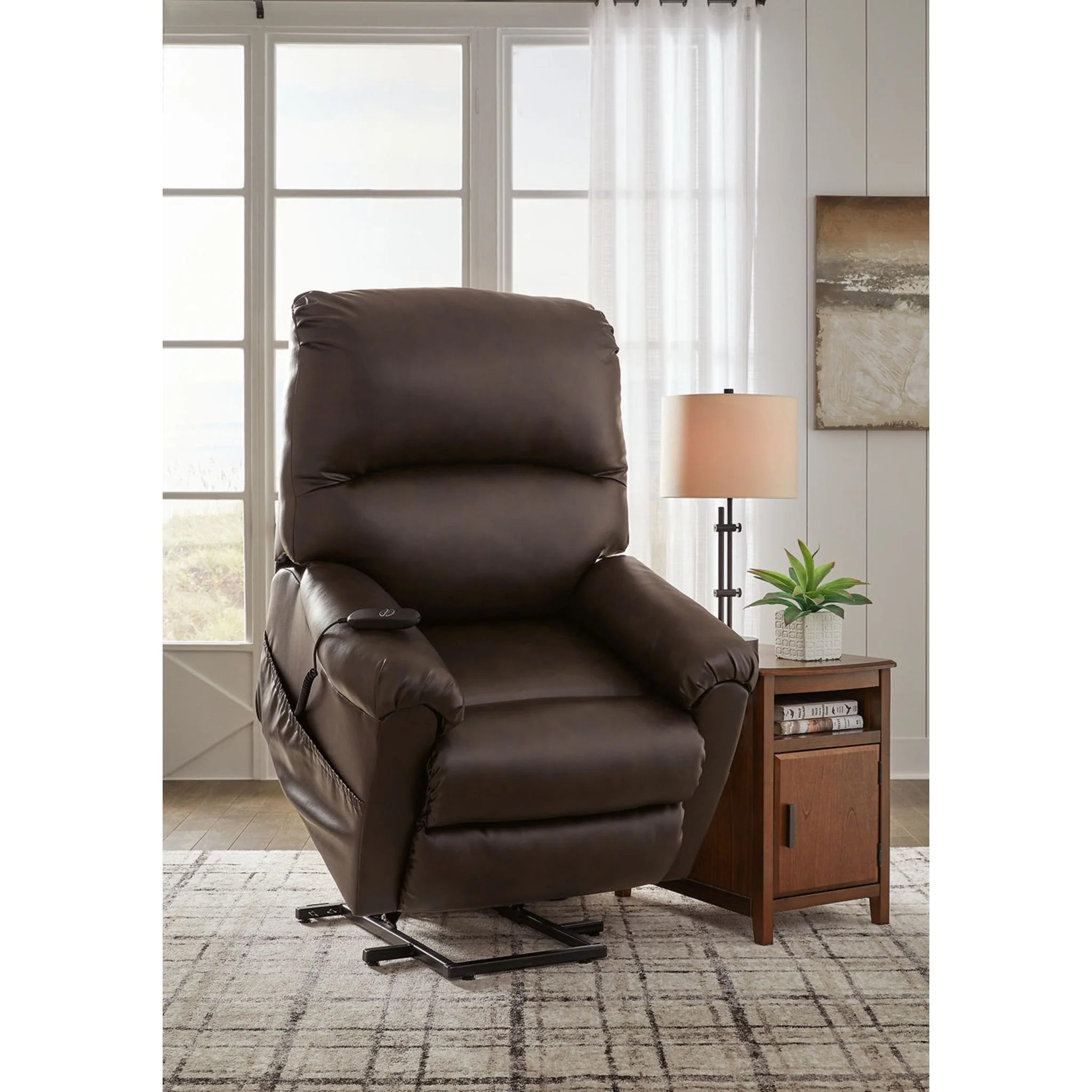Shadowboxer Power Lift Recliner - Image 11