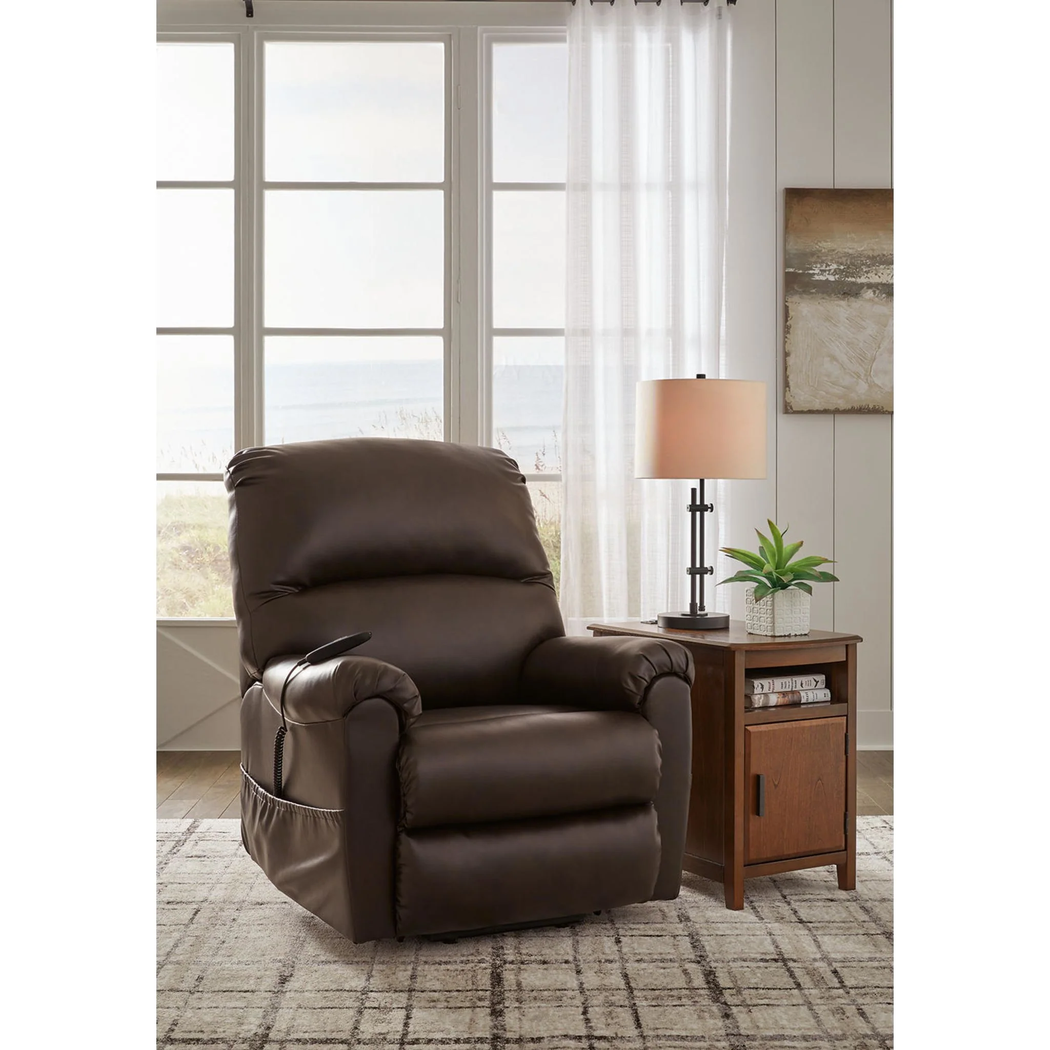 Shadowboxer Power Lift Recliner - Image 5