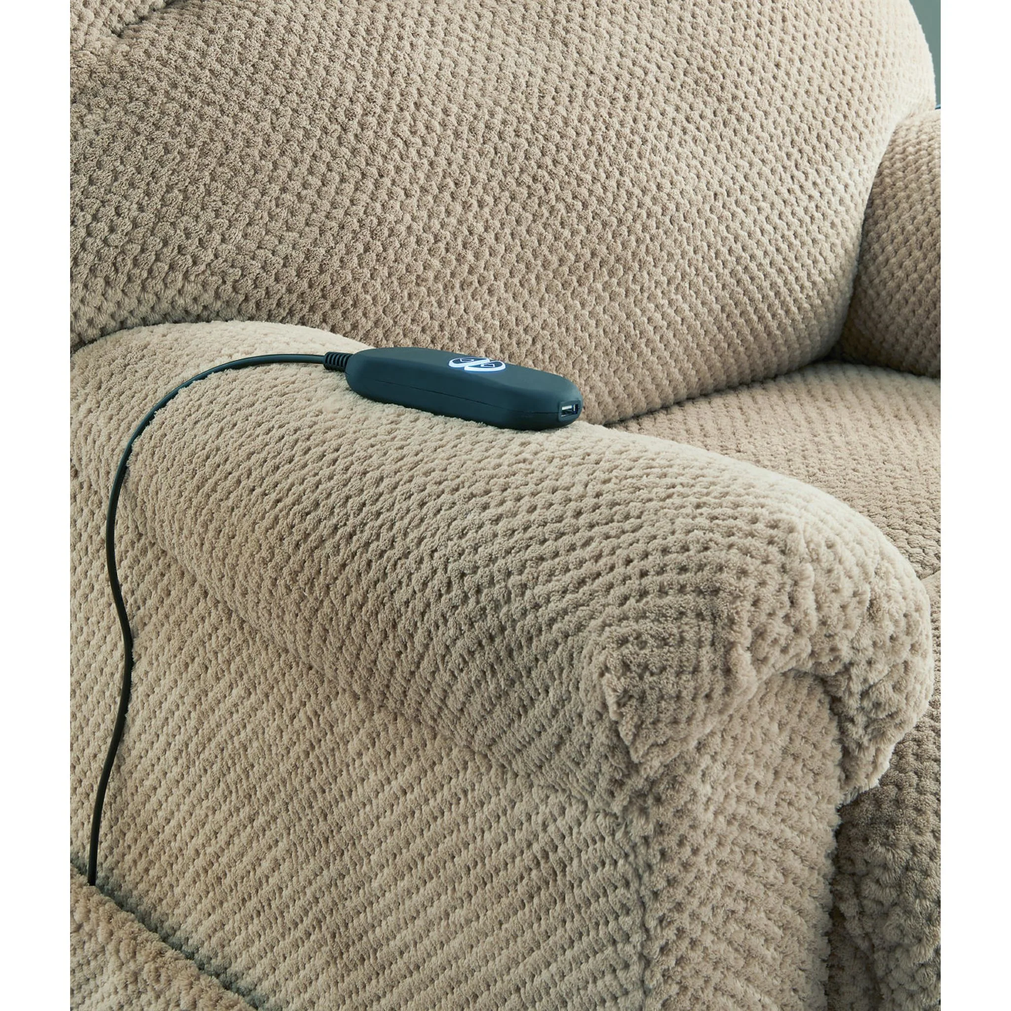 Shadowboxer Power Lift Recliner - Image 10
