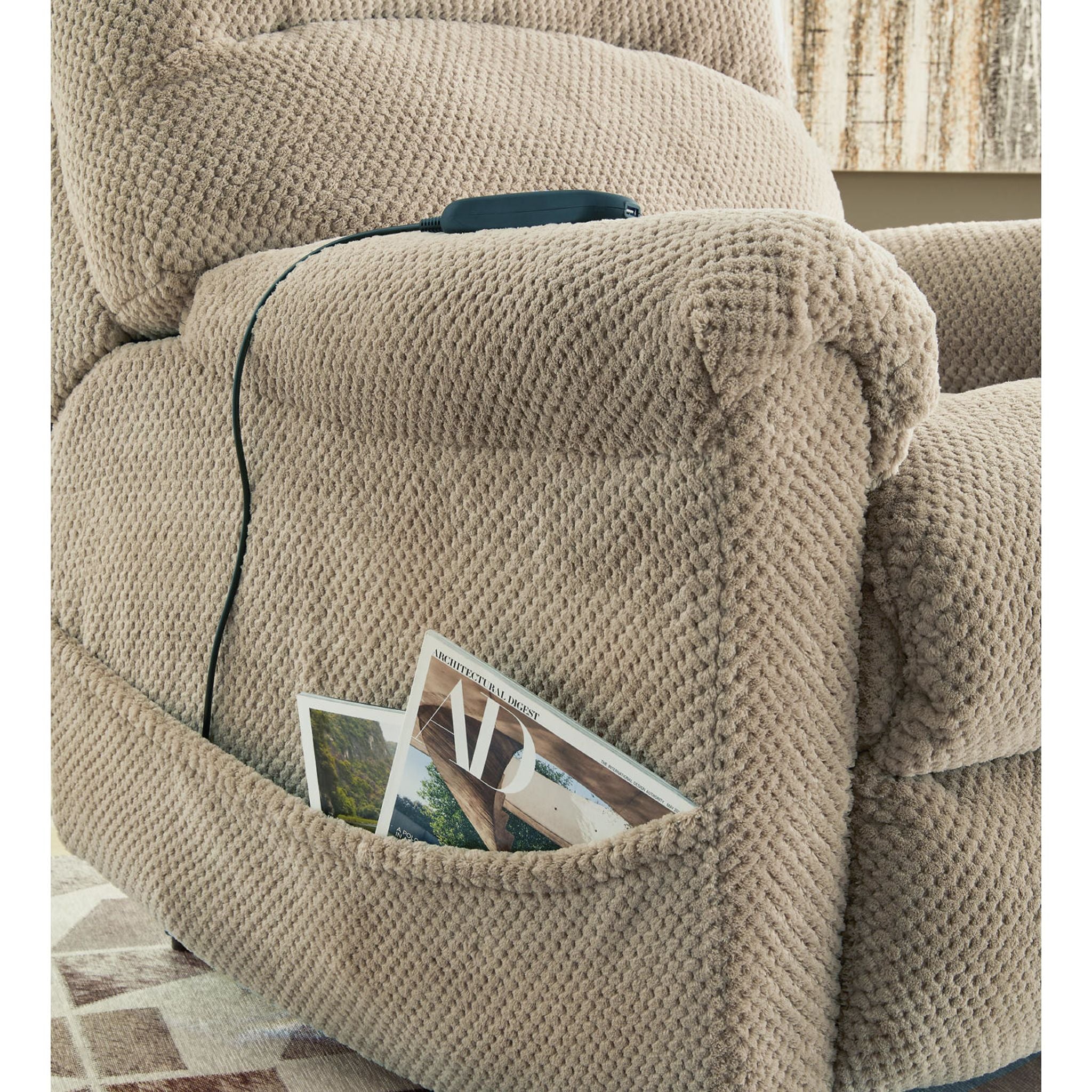Shadowboxer Power Lift Recliner - Image 9