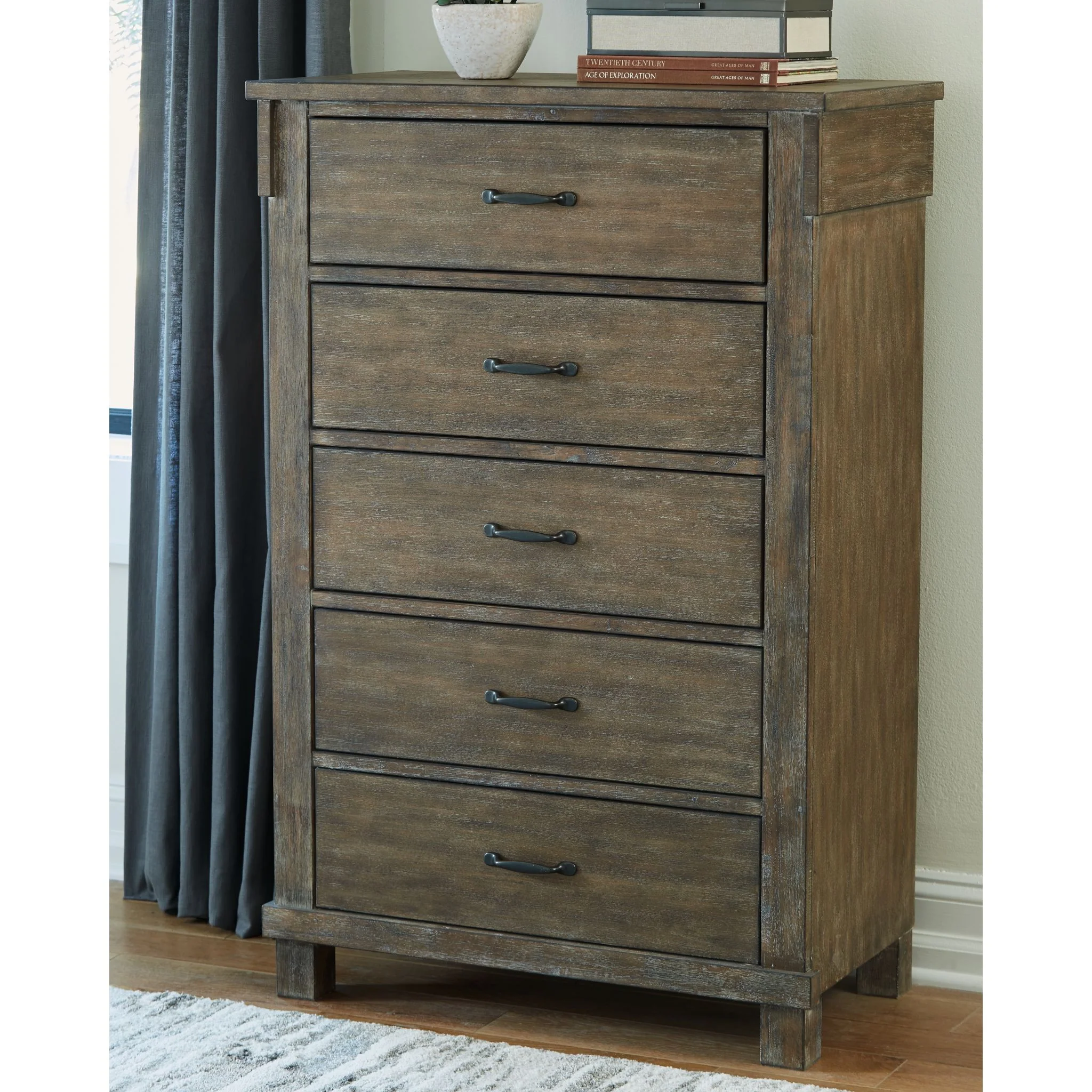 Shamryn Chest - Image 2