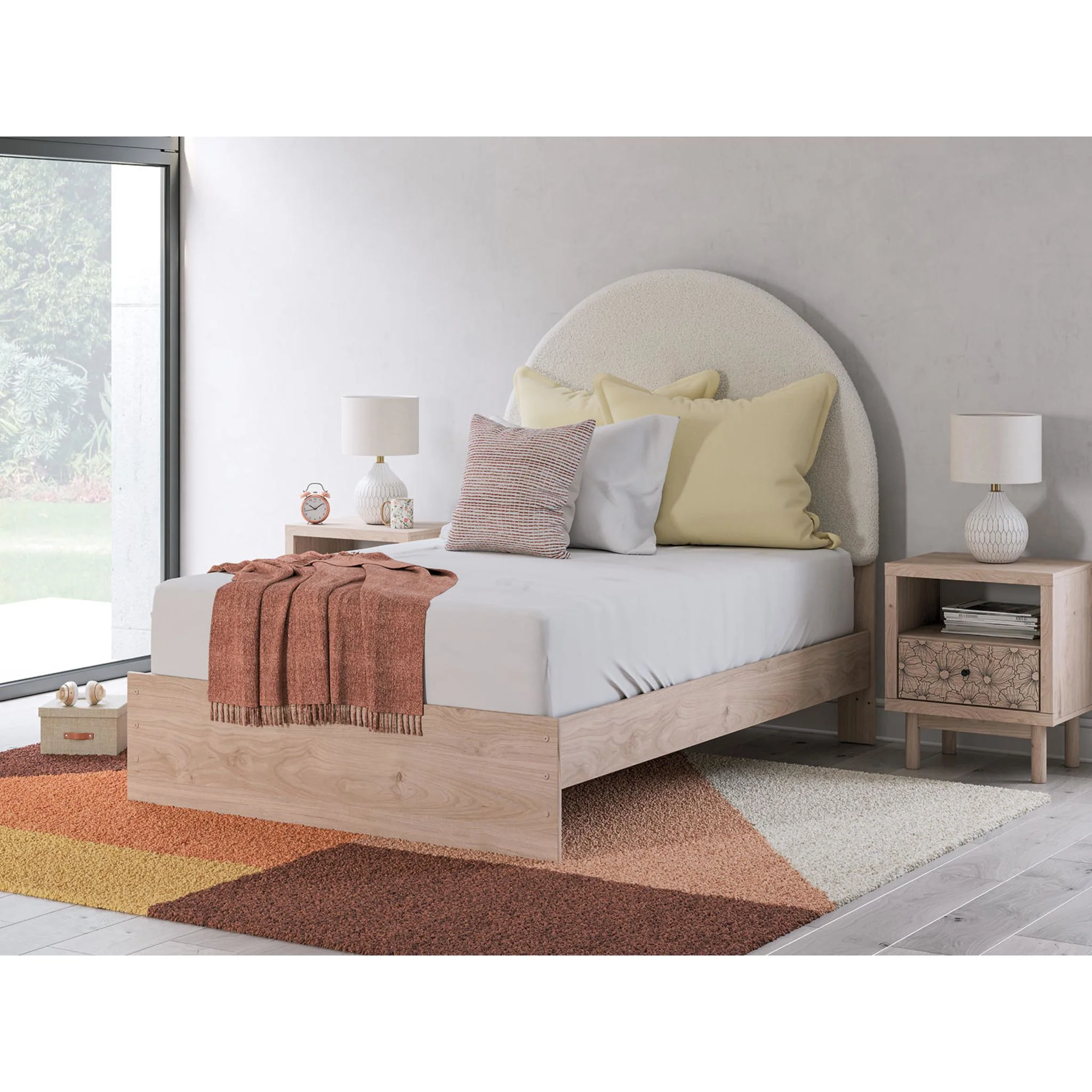 Shapella Full Platform Bed - Image 2