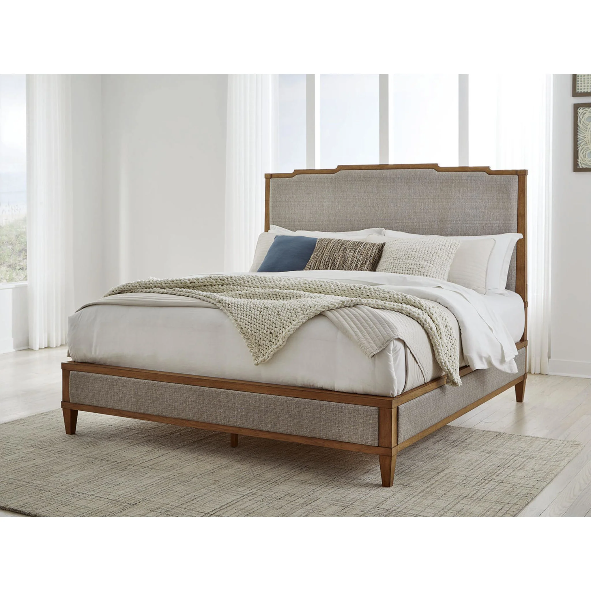 Sharlance King Panel Bed - Image 7