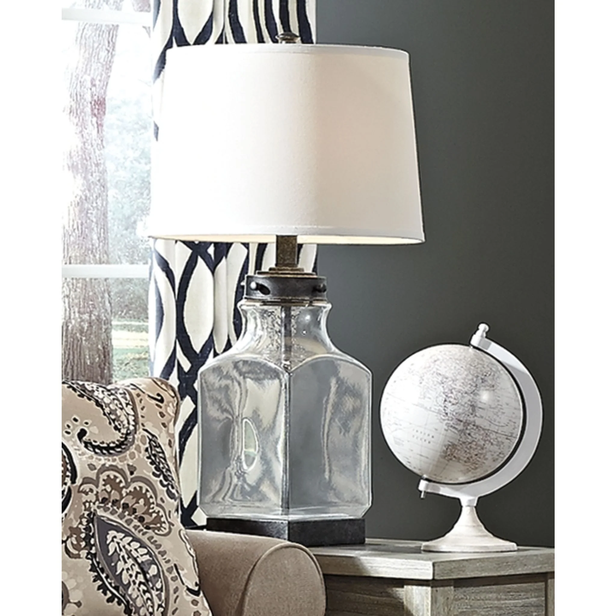Sharolyn Table Lamp (Single) - Image 3