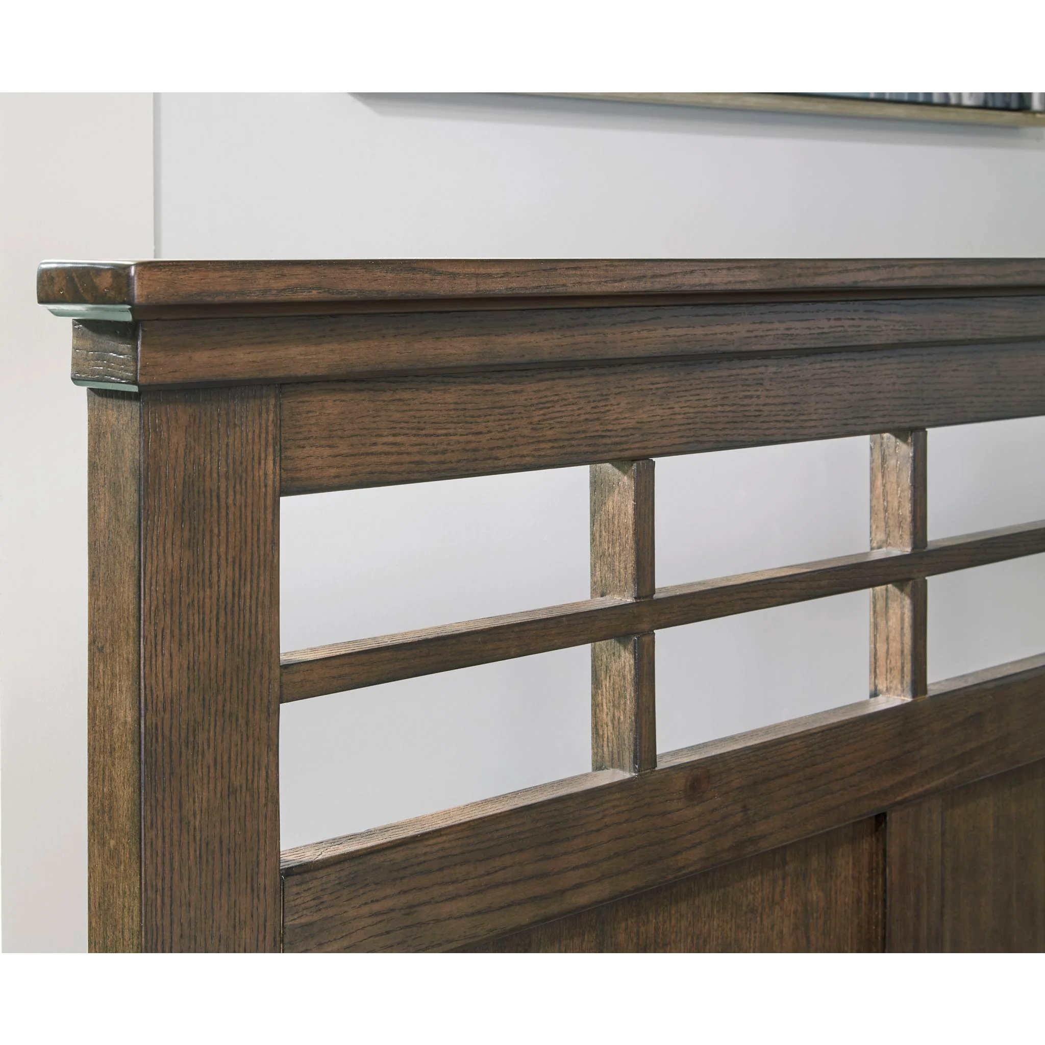 Shawbeck Panel Bed - Image 17