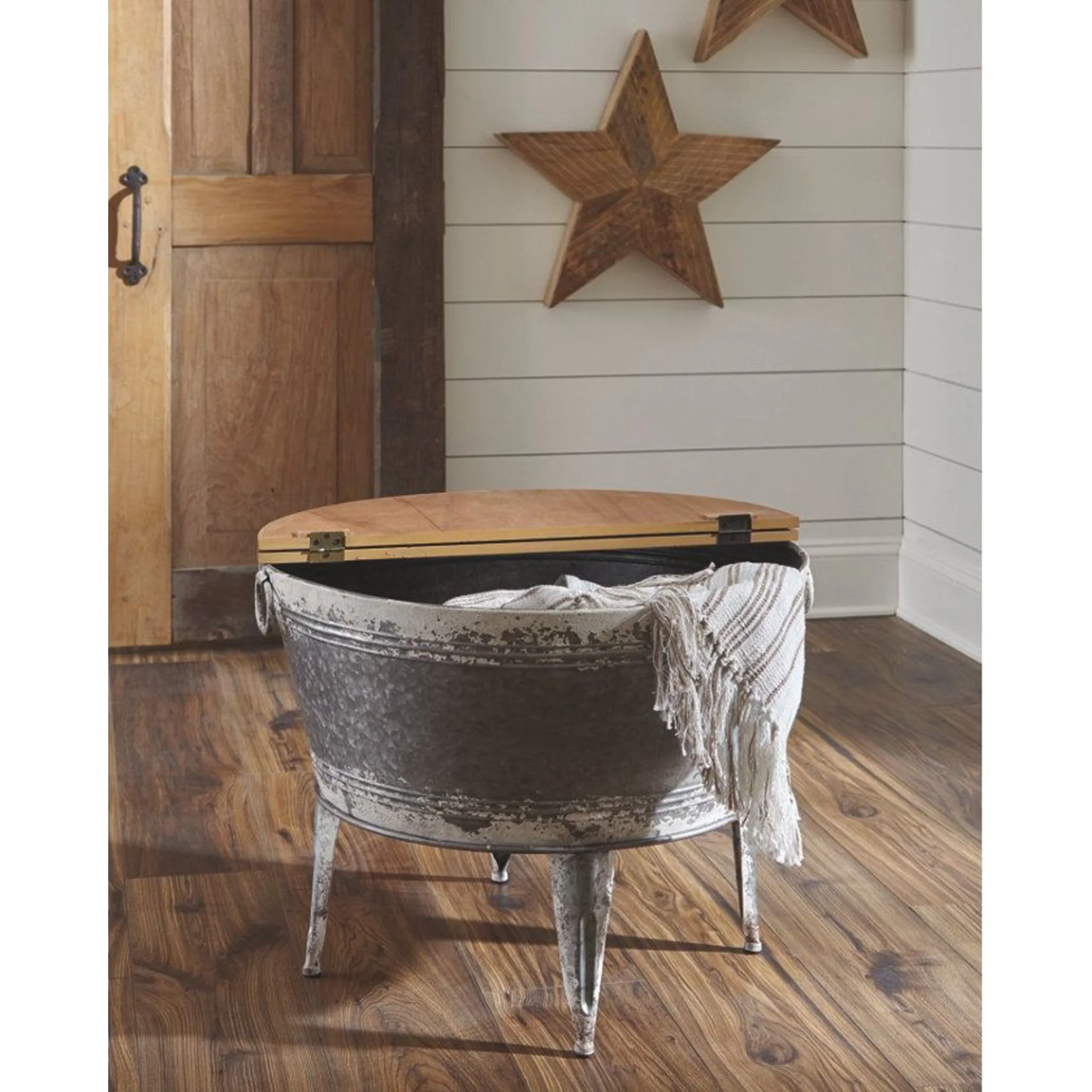 Shellmond Accent Table - Image 4
