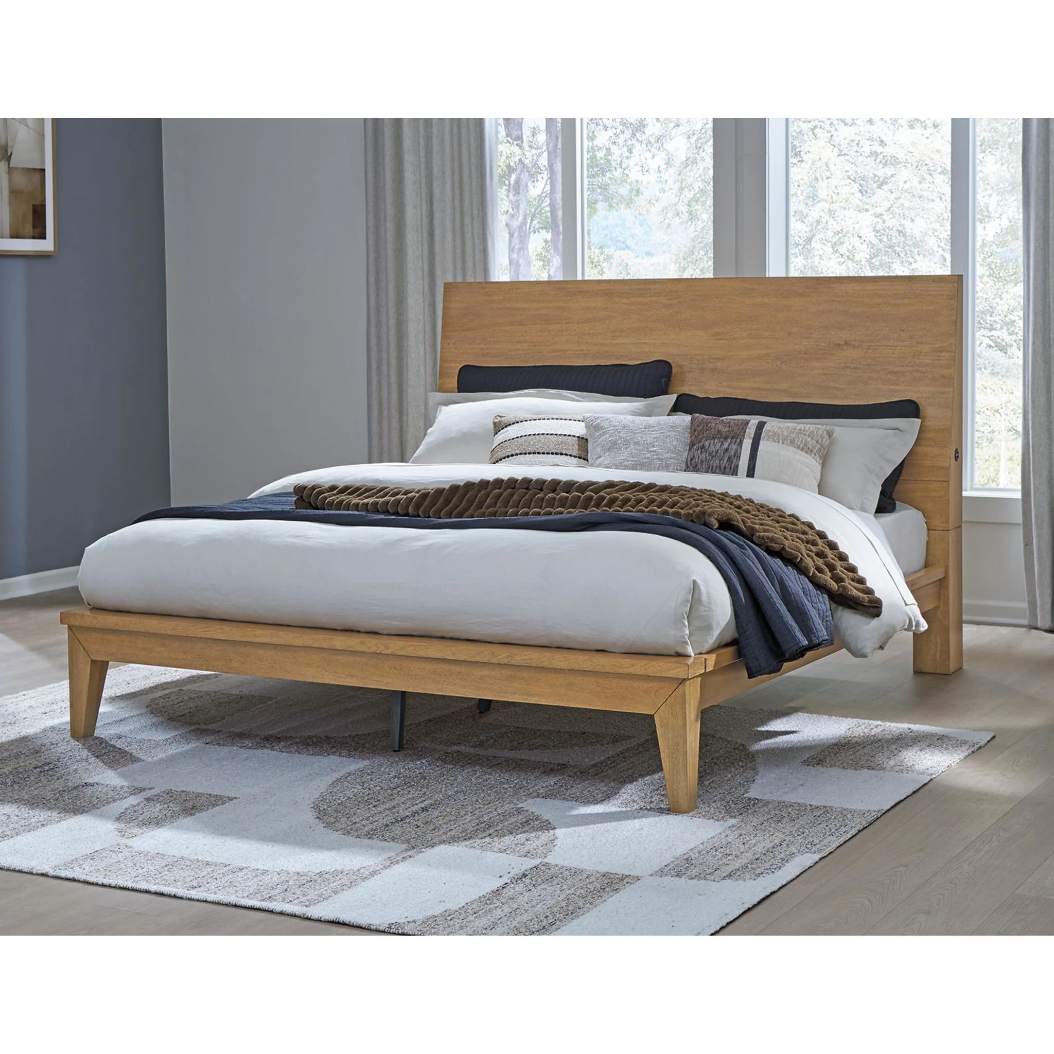 Sherbana King Panel Bed - Image 2