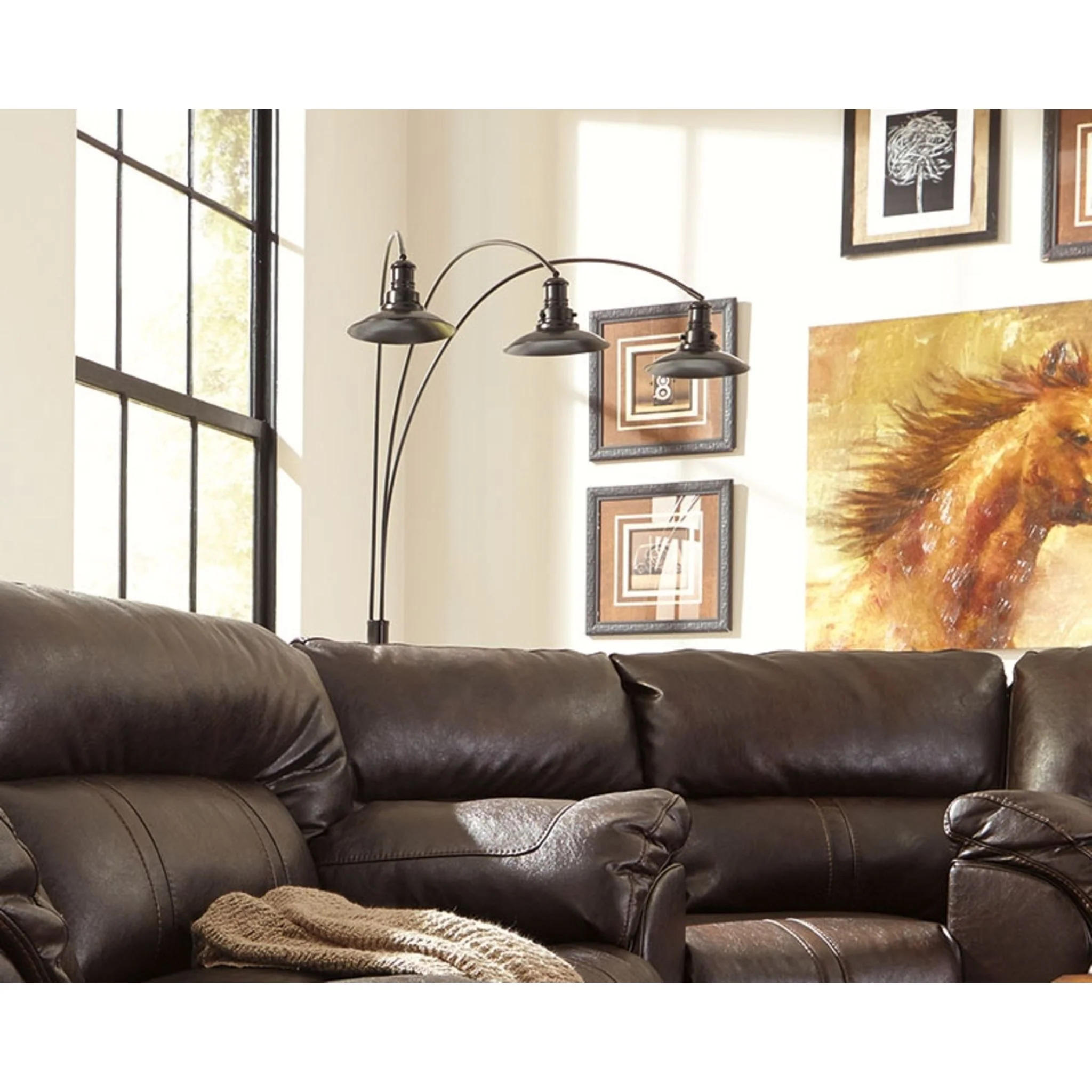 Sheriel Floor Lamp - Image 2