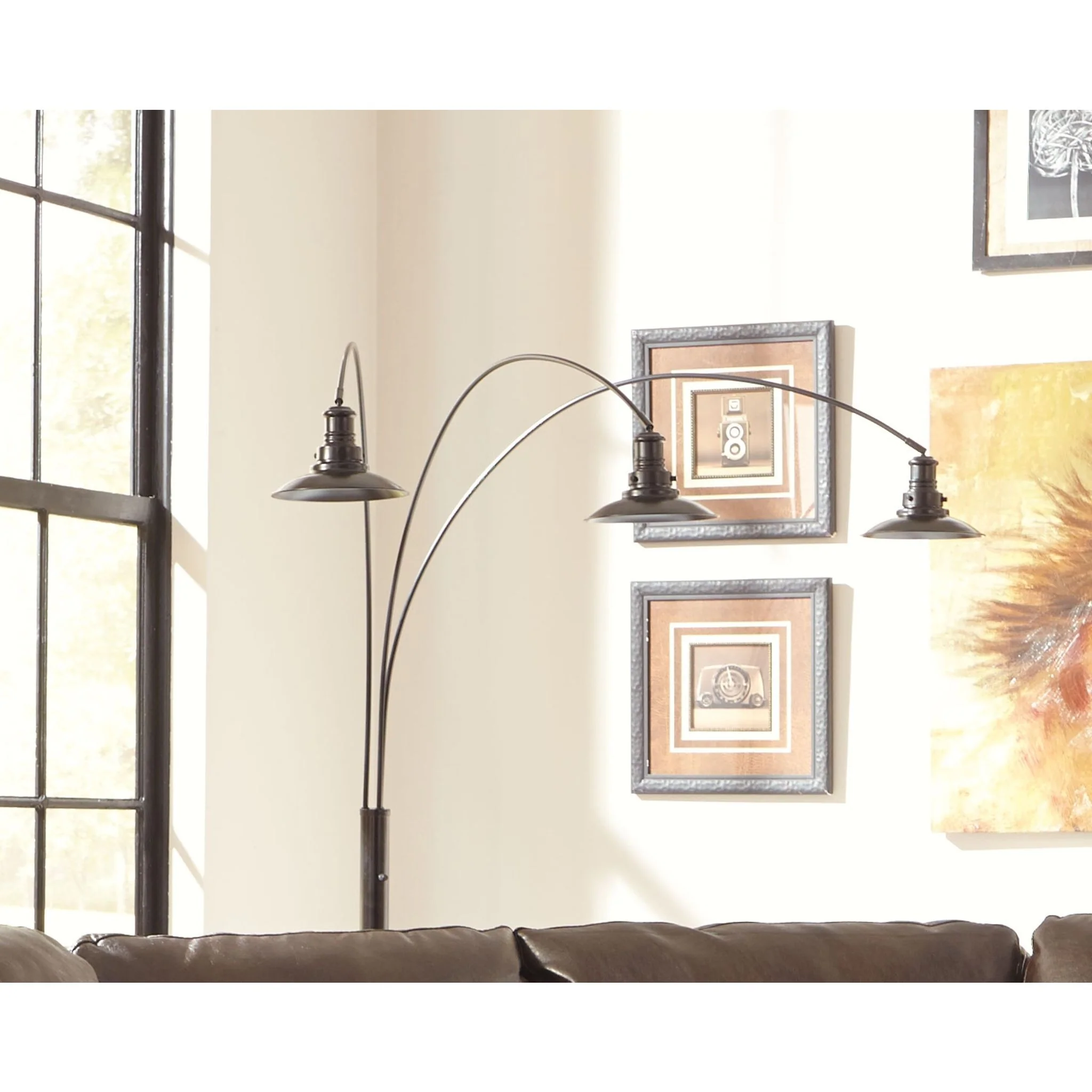 Sheriel Floor Lamp - Image 7