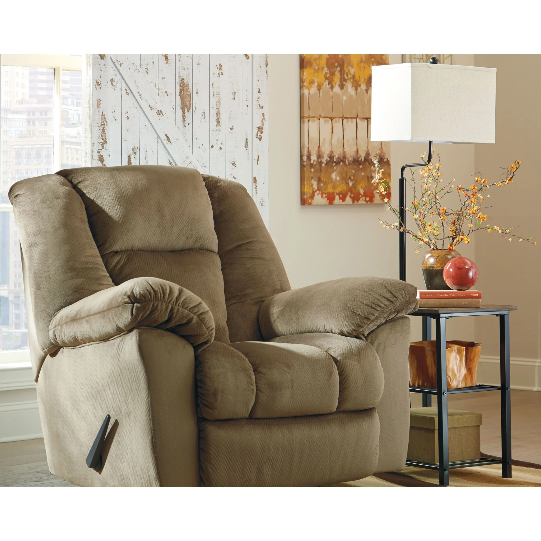 Shianne Floor Lamp - Image 6