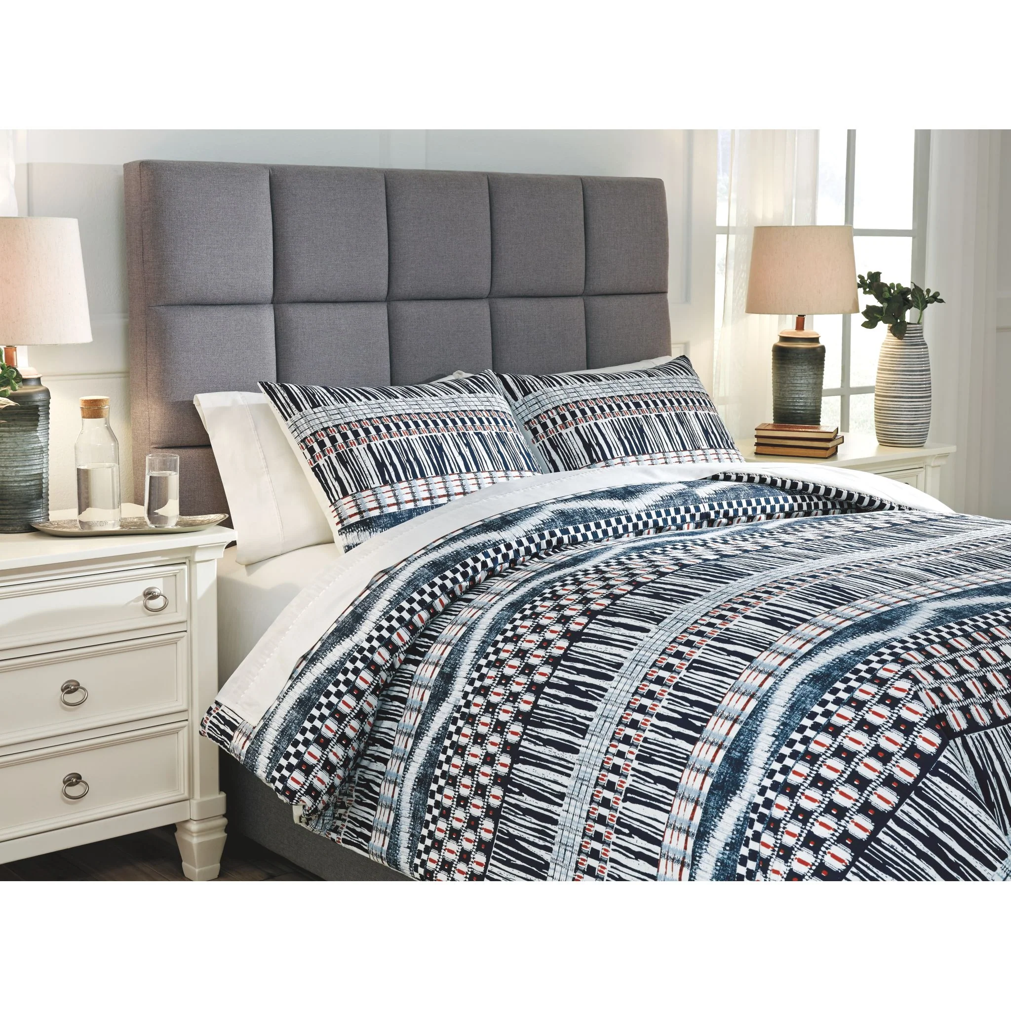 Shilliam Queen Comforter Set - Image 2