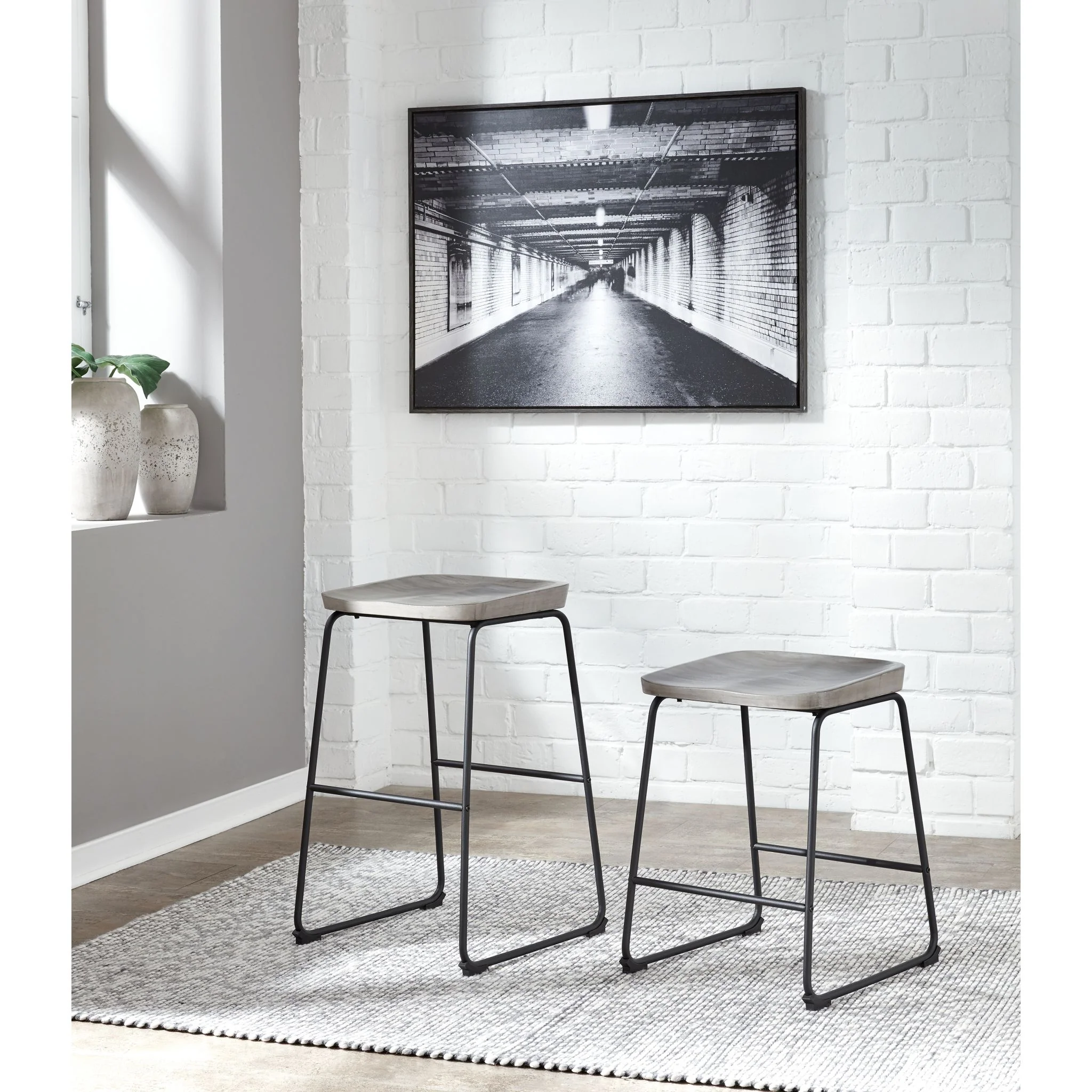Showdell Tall Barstool - Image 2