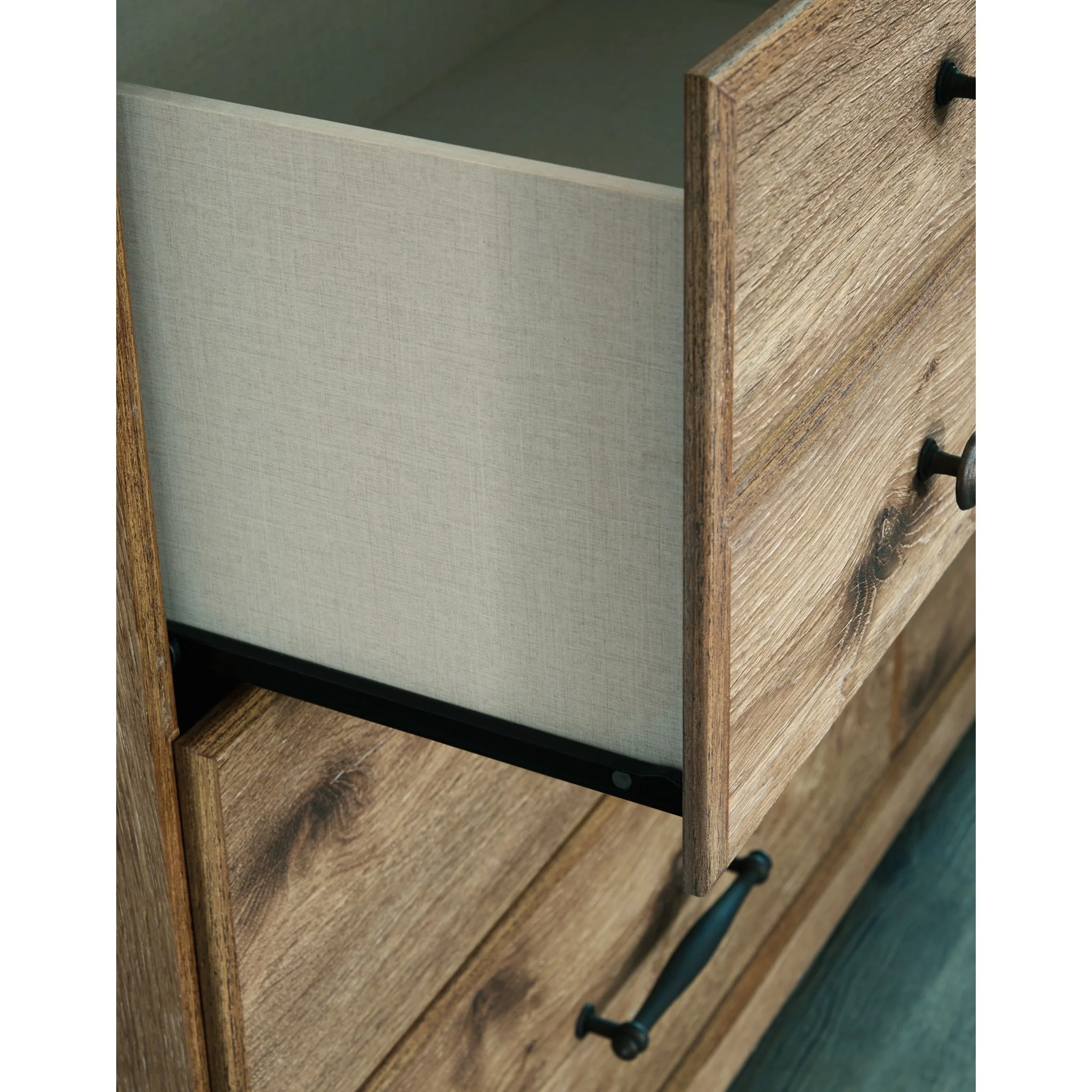 Shurlee Dresser and Mirror - Image 4