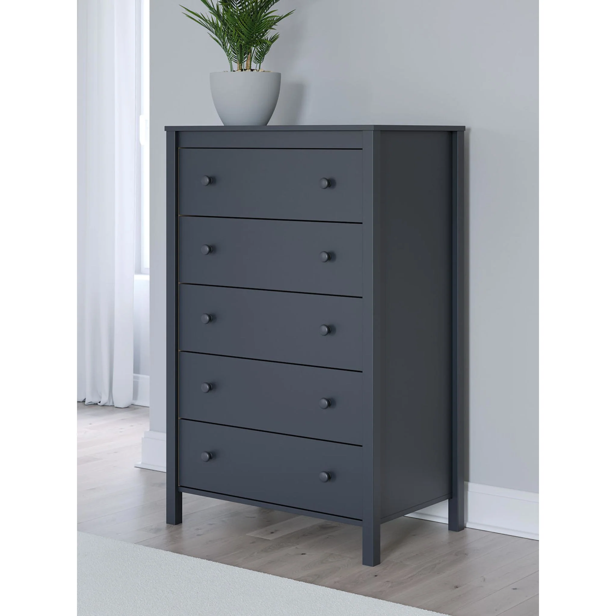 Simmenfort Chest - Image 2
