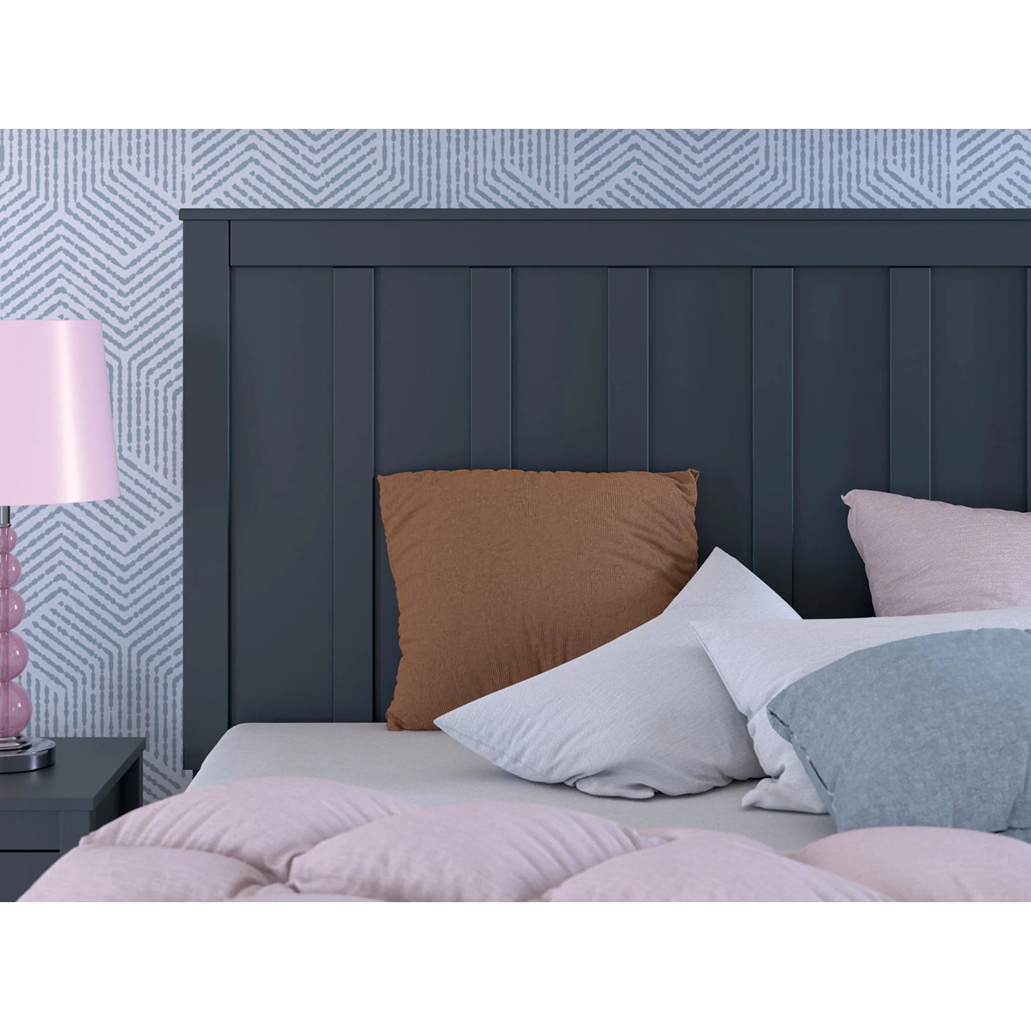 Simmenfort Platform Bed - Image 21