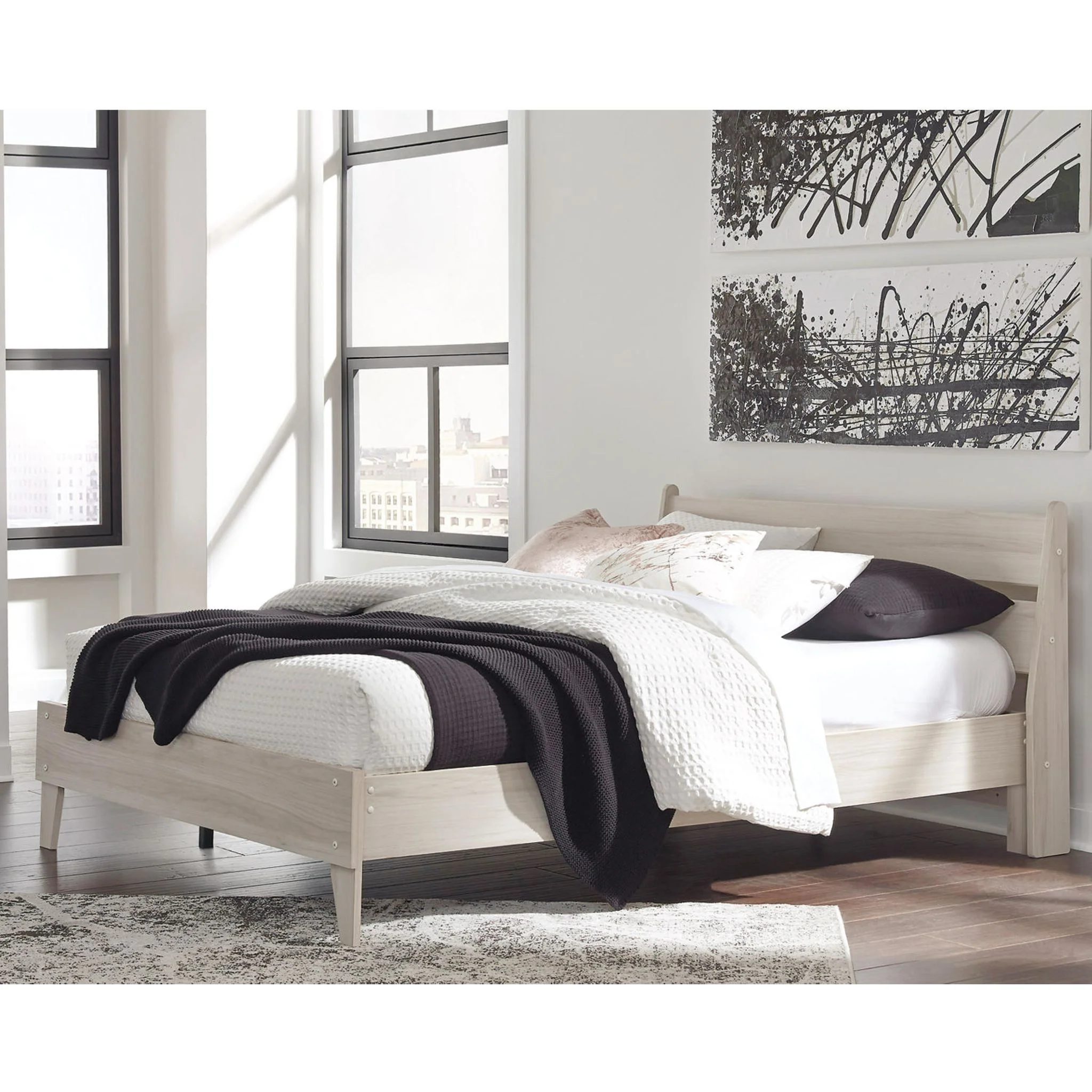 Socalle Queen Platform Bed - Image 9