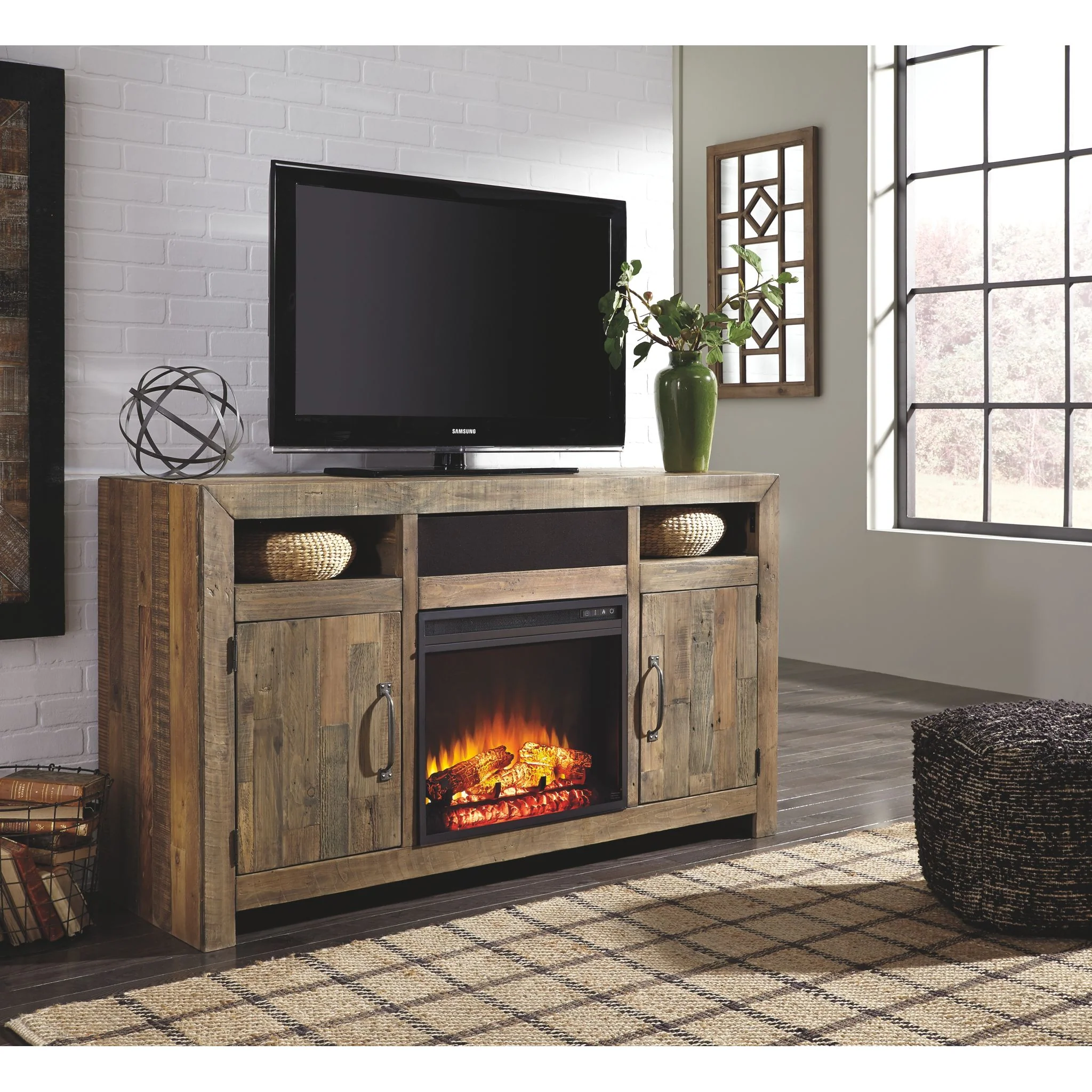 Sommorford TV Stand - Image 5