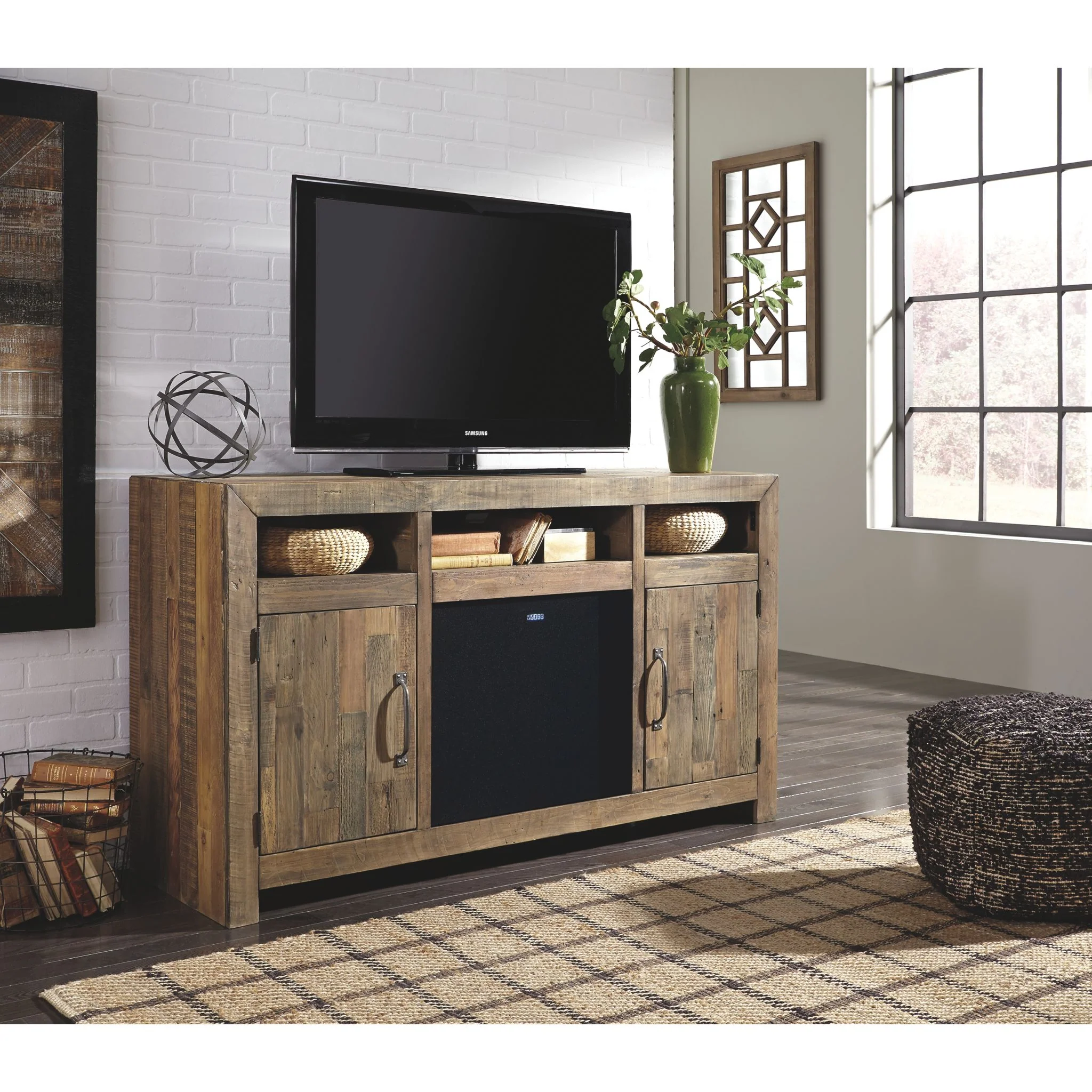 Sommorford TV Stand - Image 6