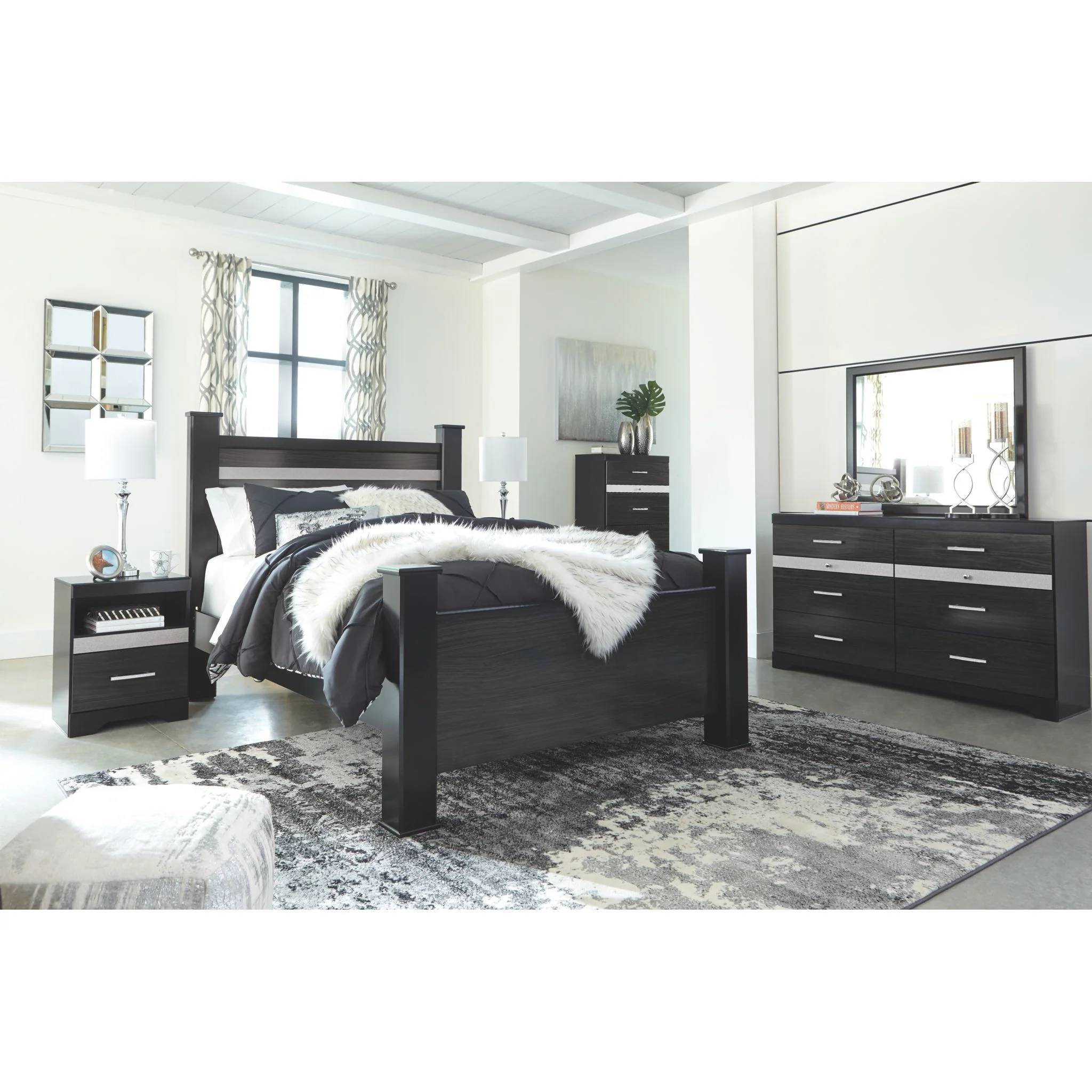 Starberry Poster Bed - Image 3