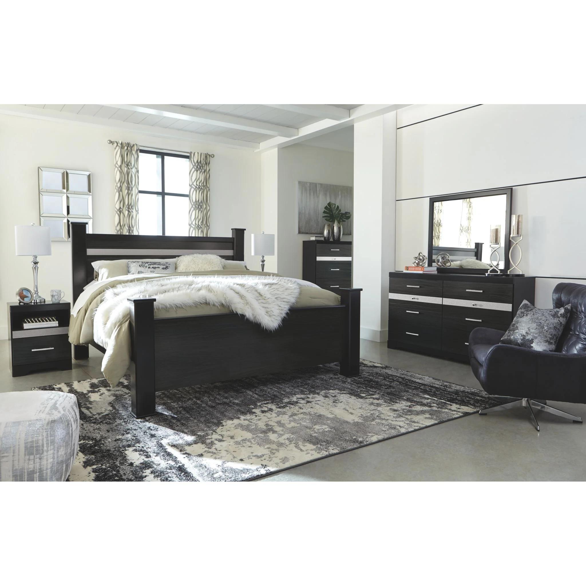 Starberry King Poster Bed - Image 3