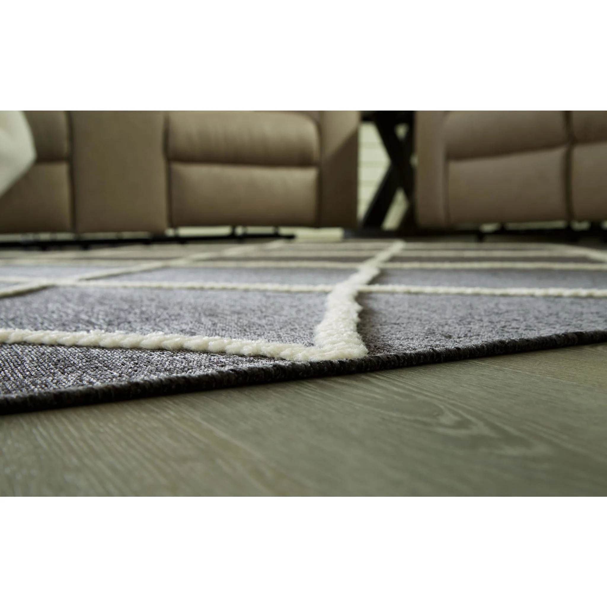 Stardo Area Rug - Image 3