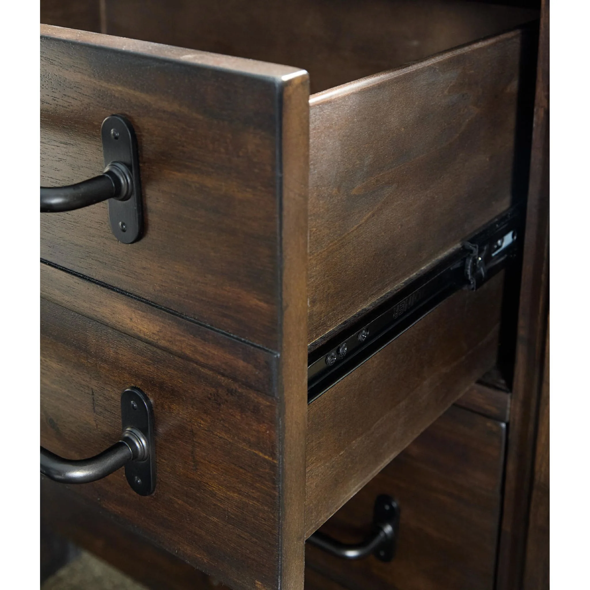 Starmore-Exclusive 5 Piece Panel Bedroom - Image 53
