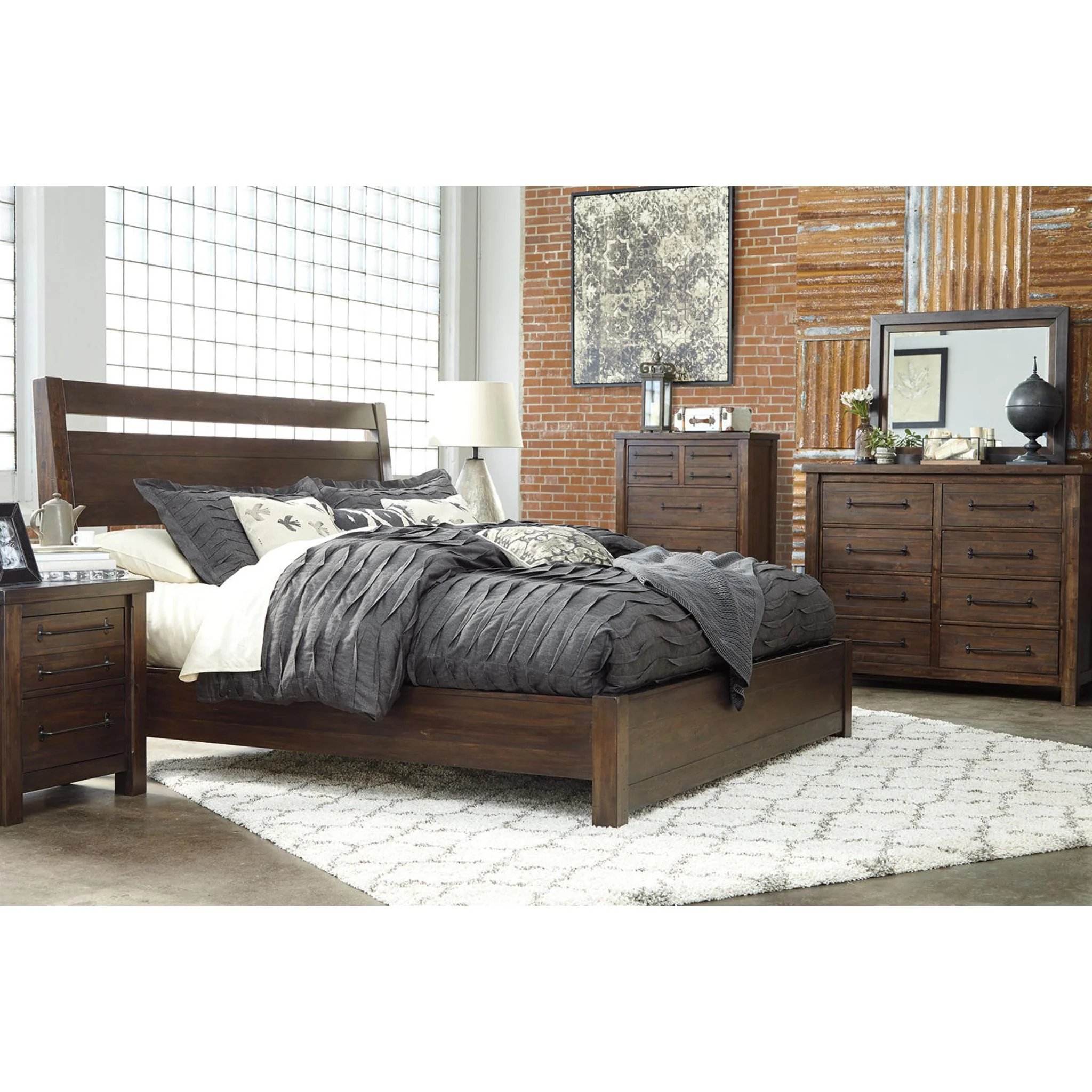 Starmore-Exclusive 5 Piece Panel Bedroom - Image 56