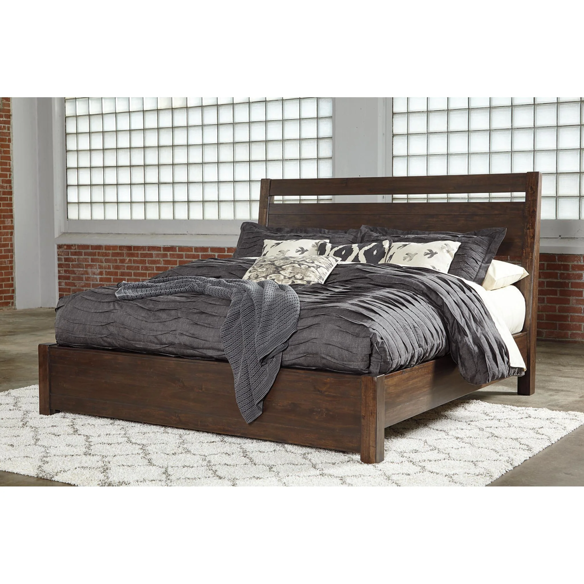 Starmore-Exclusive 5 Piece Panel Bedroom - Image 69