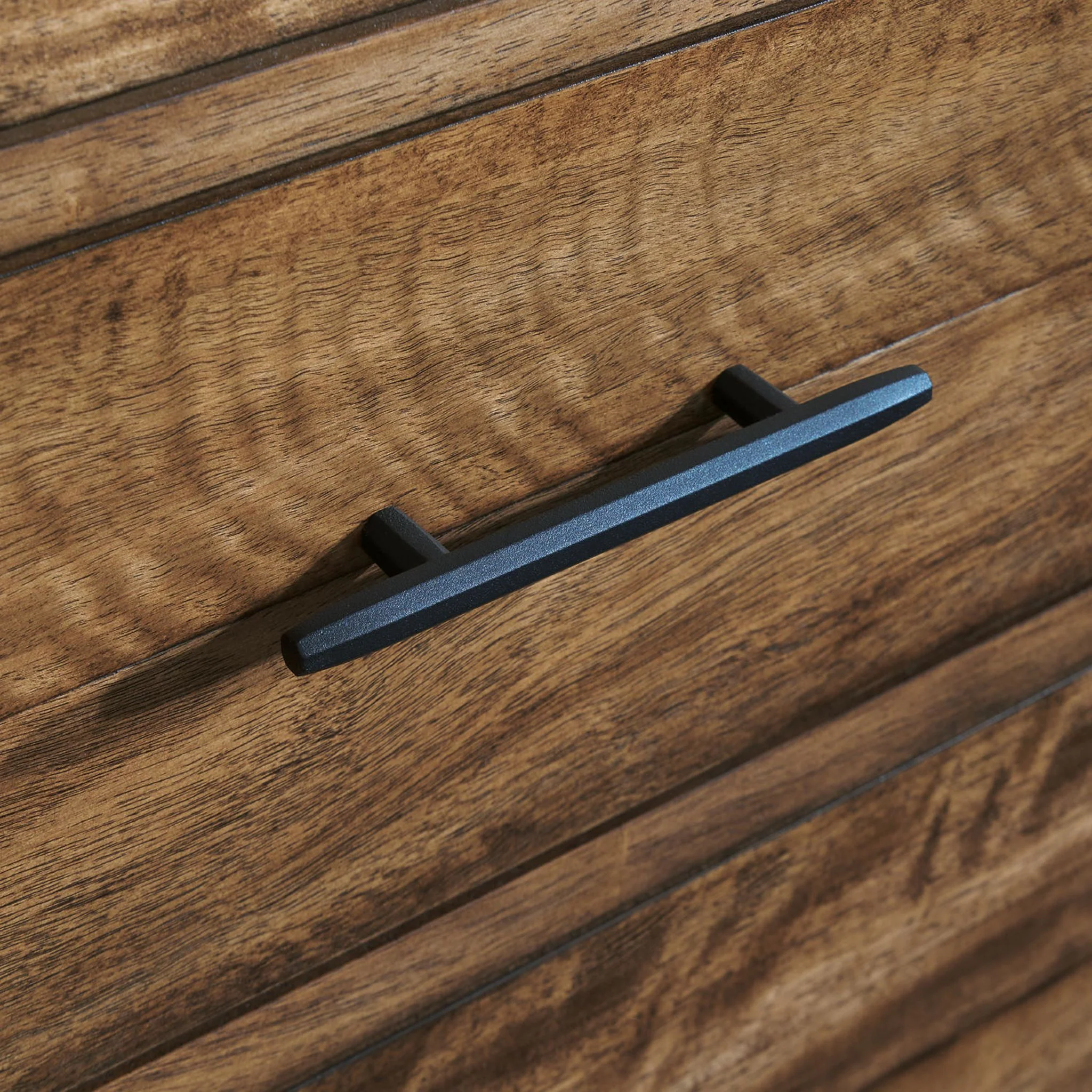 Steenlage-Exclusive Chest - Image 4