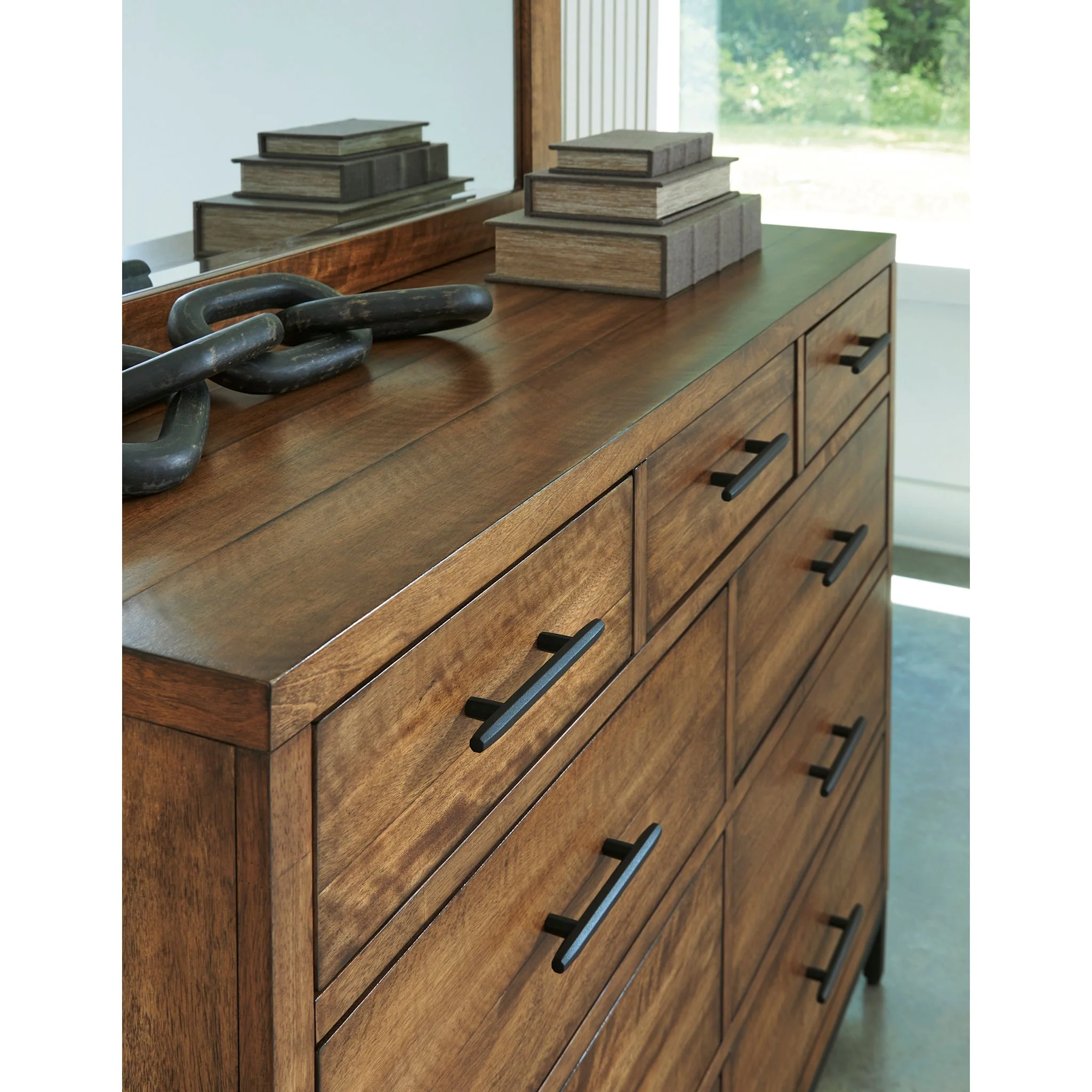 Steenlage-Exclusive Dresser and Mirror - Image 5