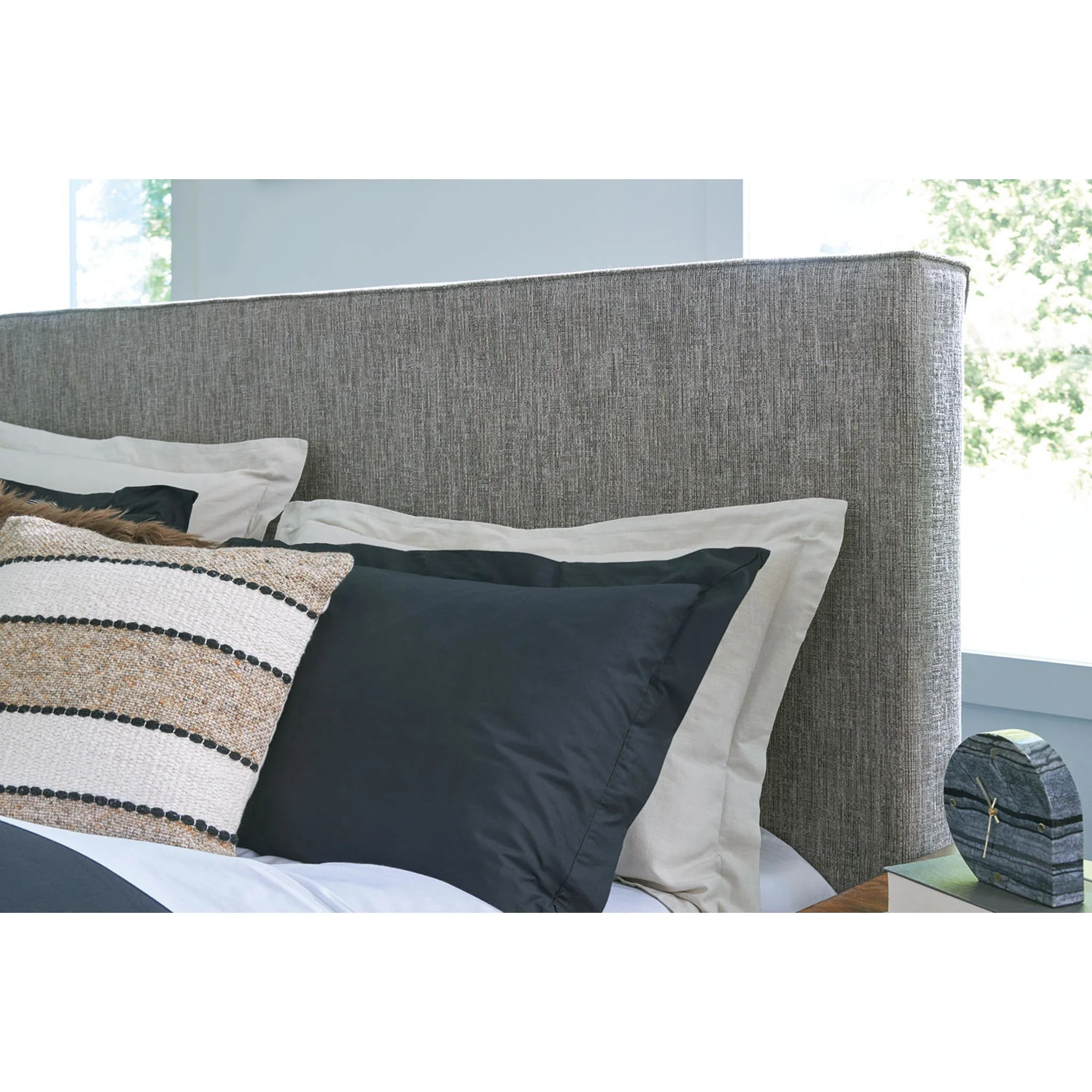 Steenlage-Exclusive King Upholstered Bed - Image 6