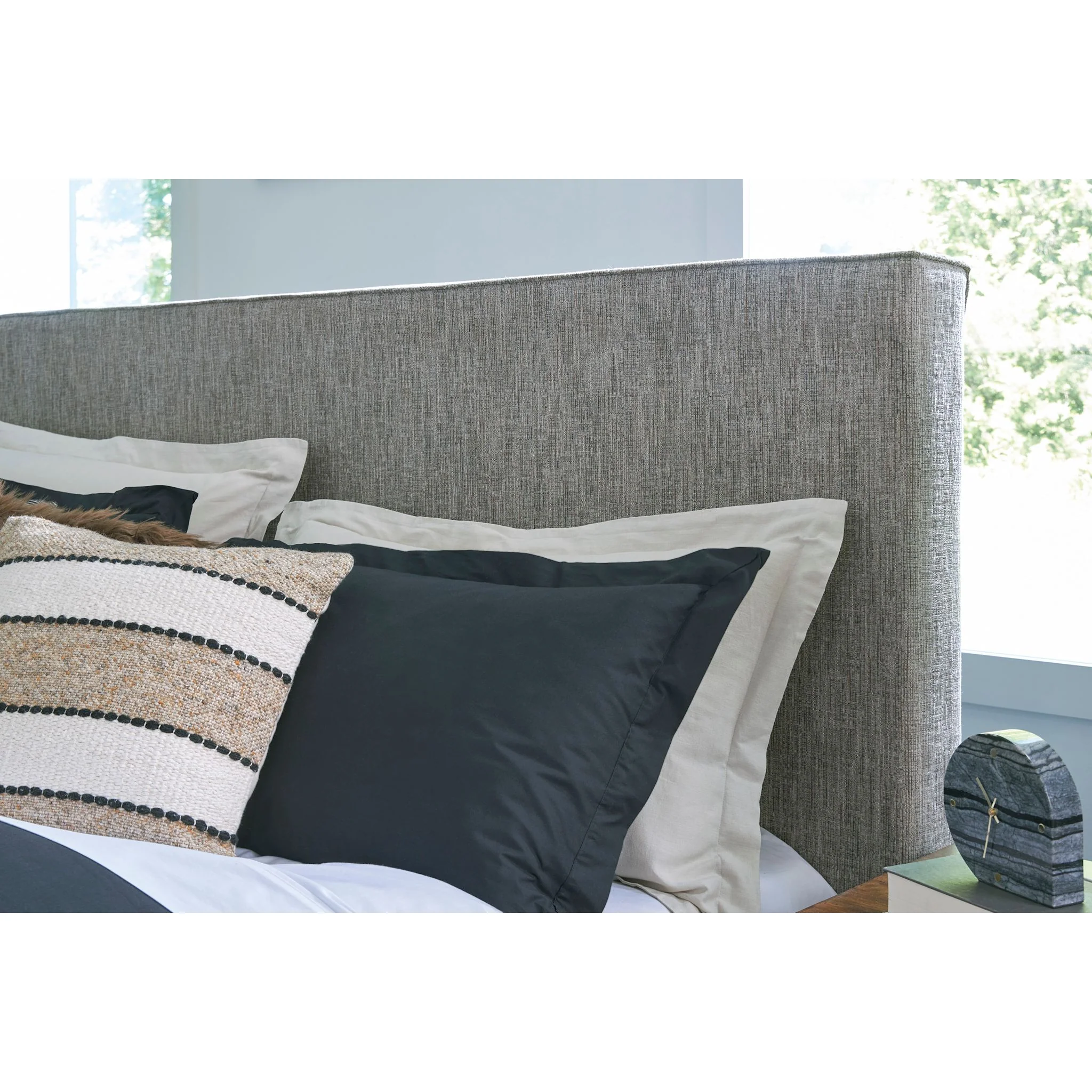 Steenlage-Exclusive Queen Upholstered Bed - Image 2