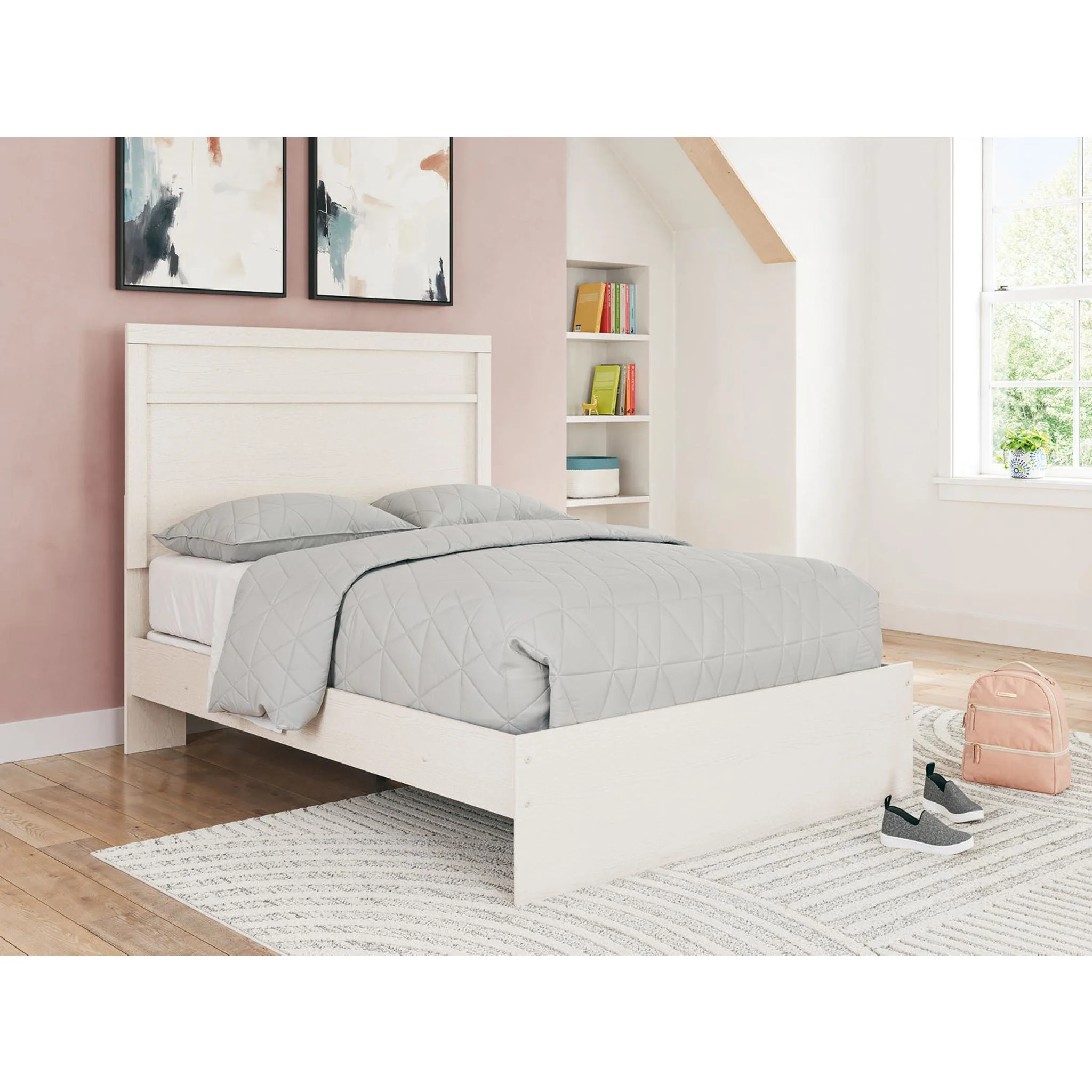Stelsie Panel Bed - Image 17
