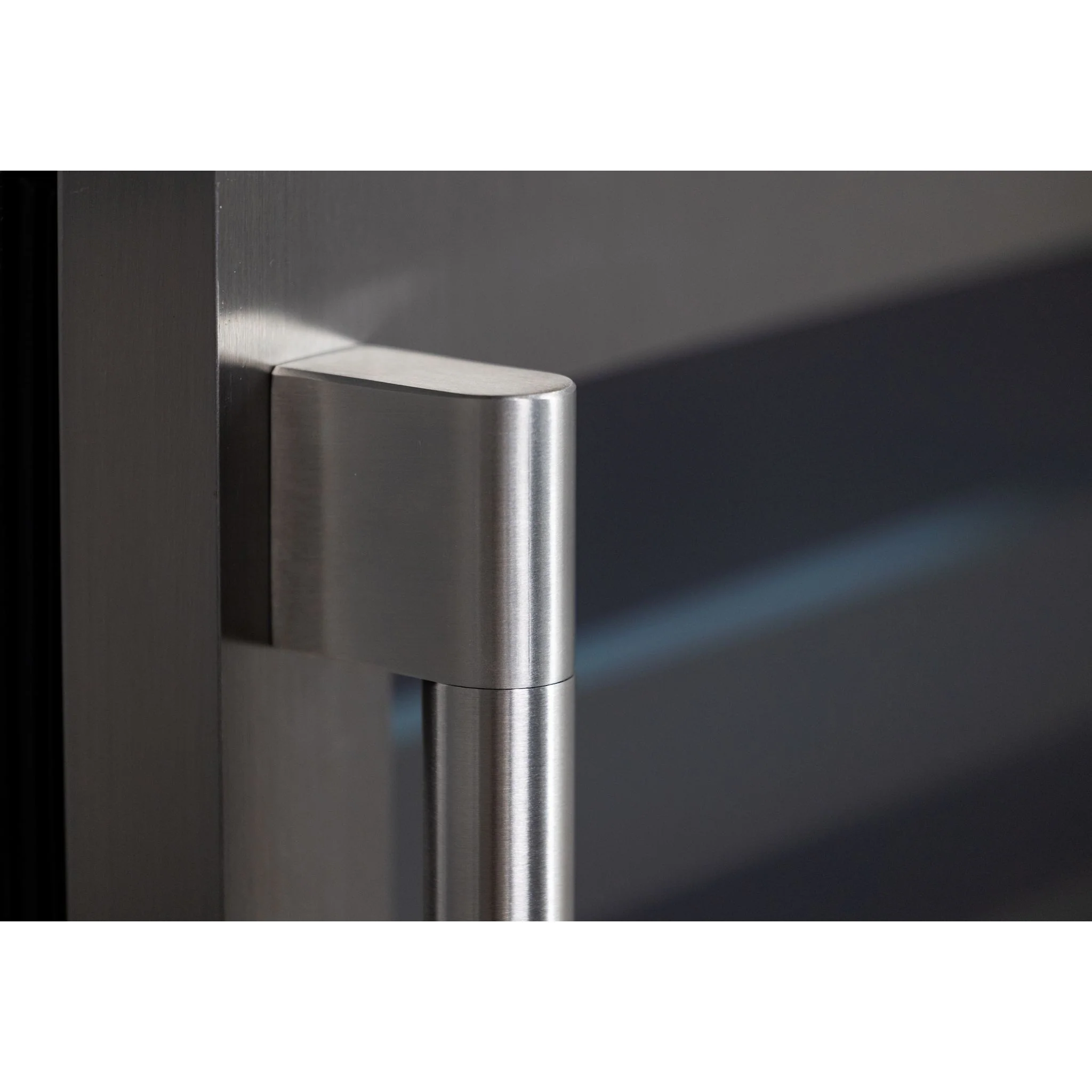 Stirling Marathon 24" Dual Zone Stainless Steel Wine Cooler: Stainless Package - Stainless Steel (S4-D200SS) - Image 15