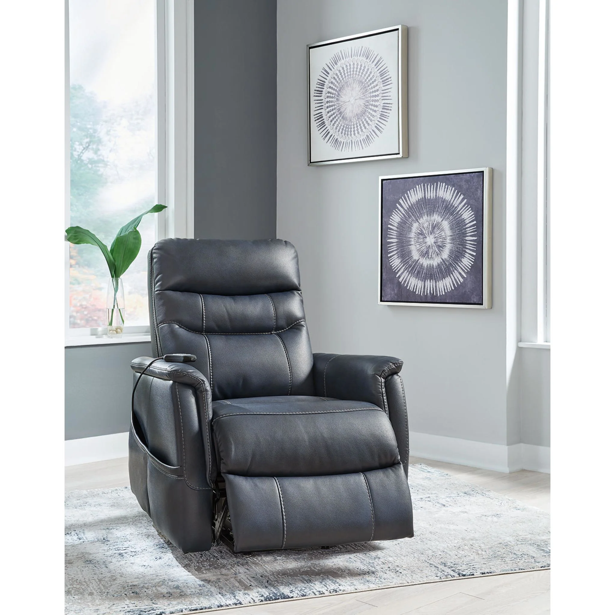 Strawbill Power Lift Recliner - Image 22